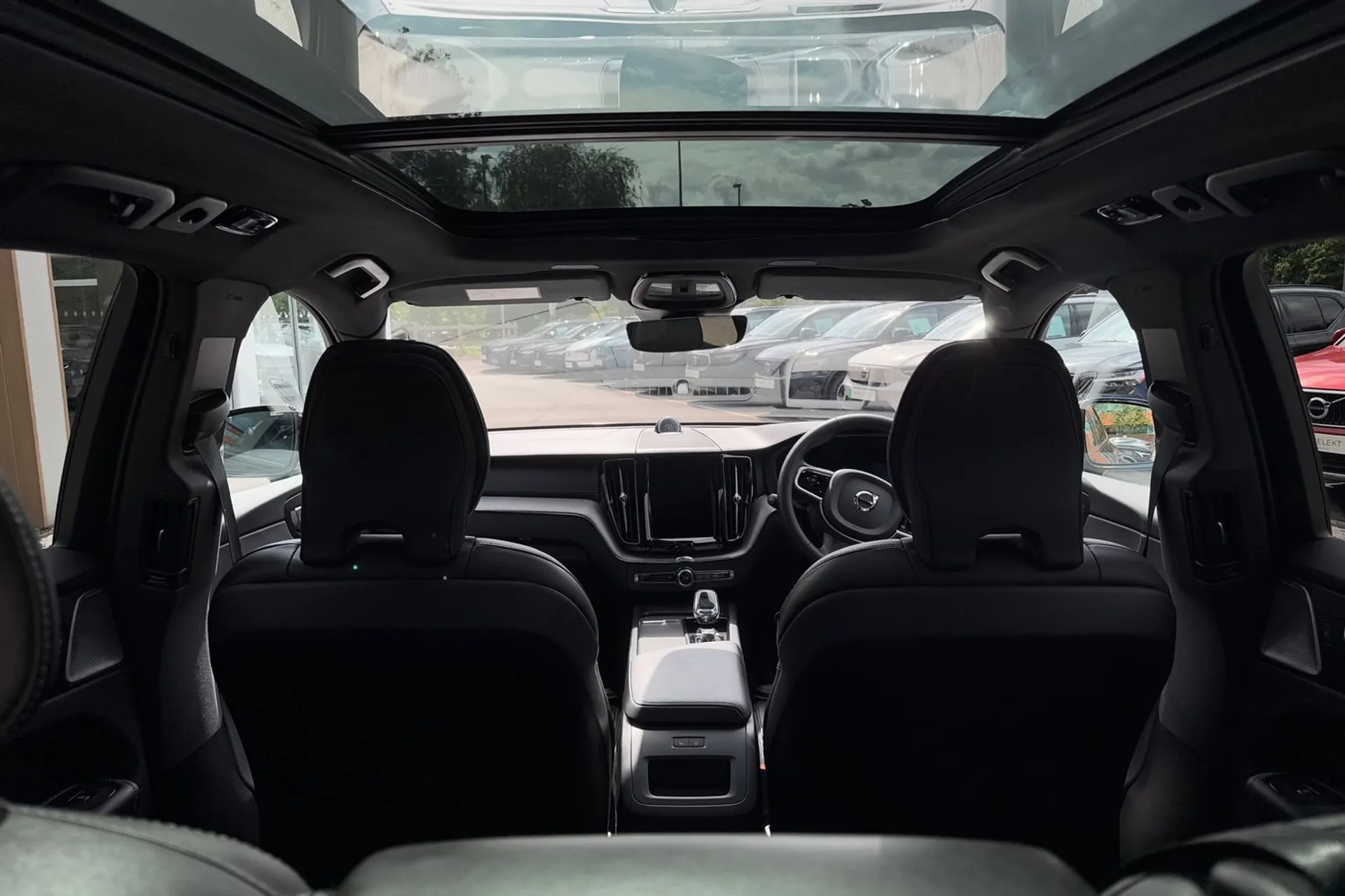 Volvo XC60 thumbnail image number 21