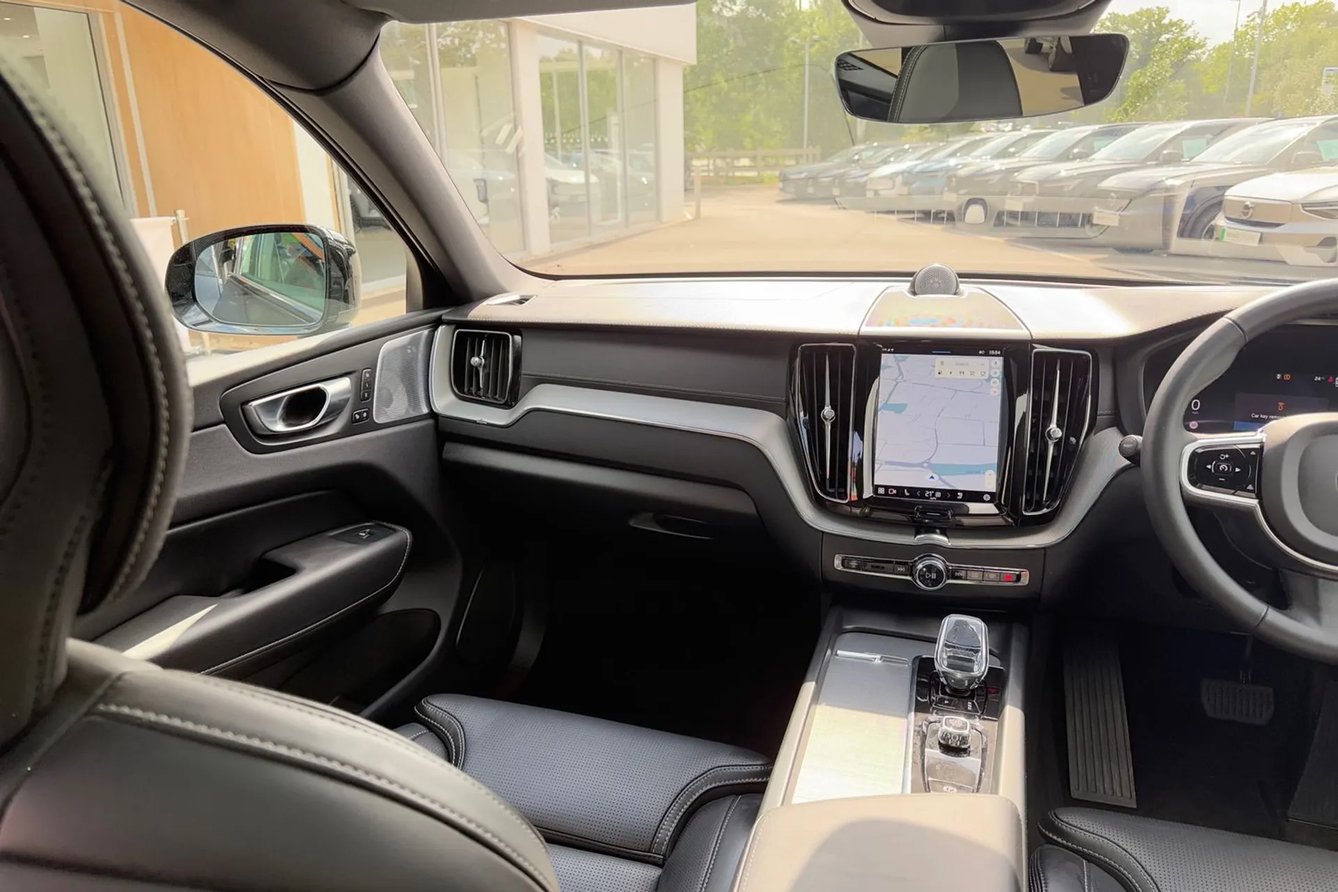Volvo XC60 thumbnail image number 31
