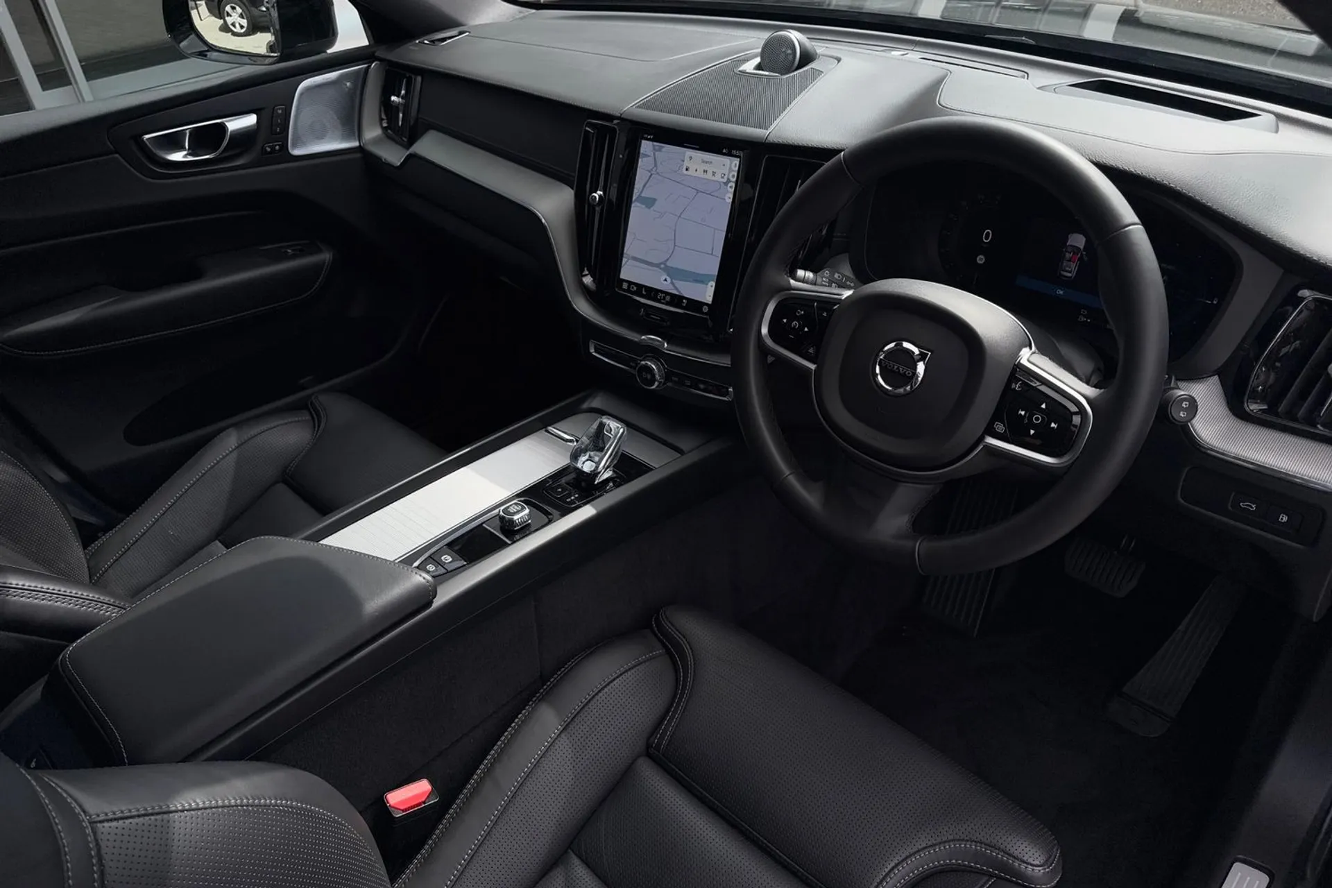 Volvo XC60 thumbnail image number 5