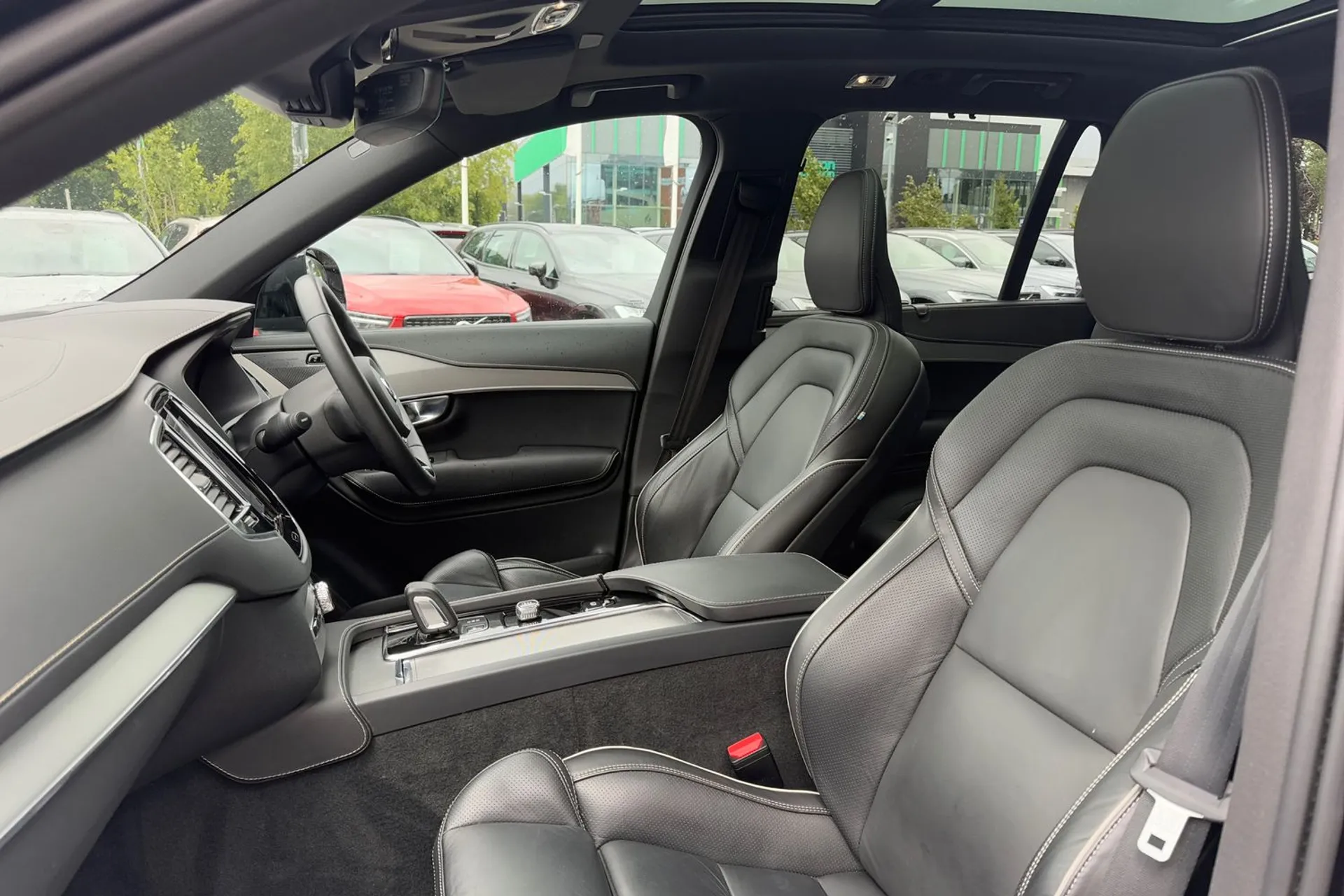 Volvo XC90 thumbnail image number 29