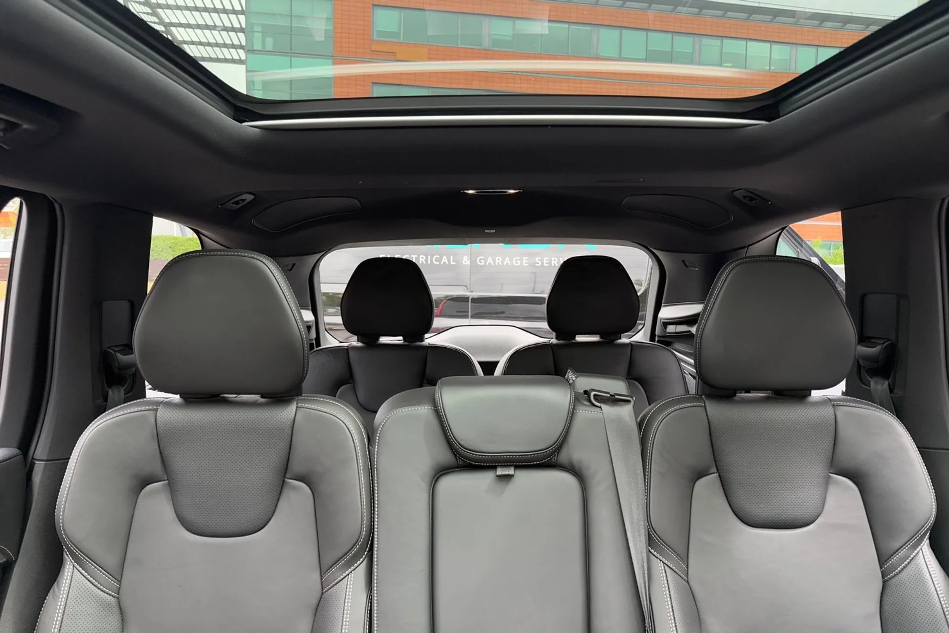 Volvo XC90 thumbnail image number 6