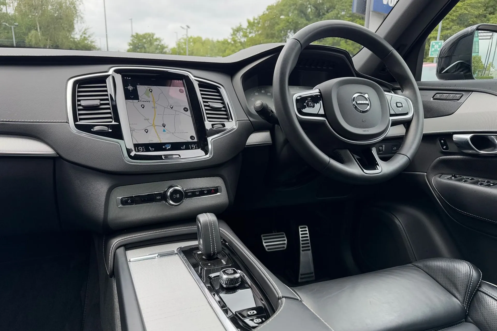 Volvo XC90 thumbnail image number 36