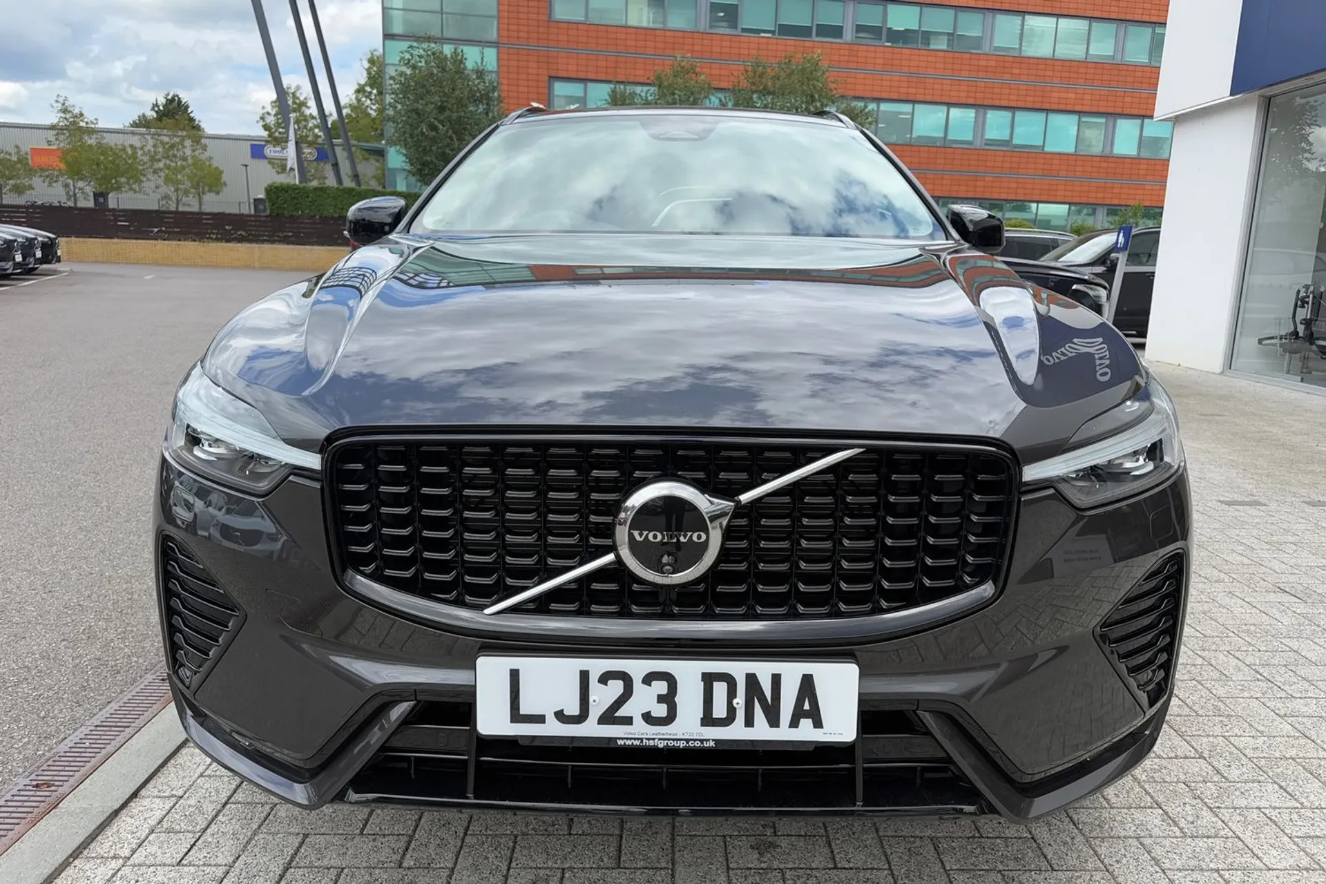 Volvo XC60 thumbnail image number 12