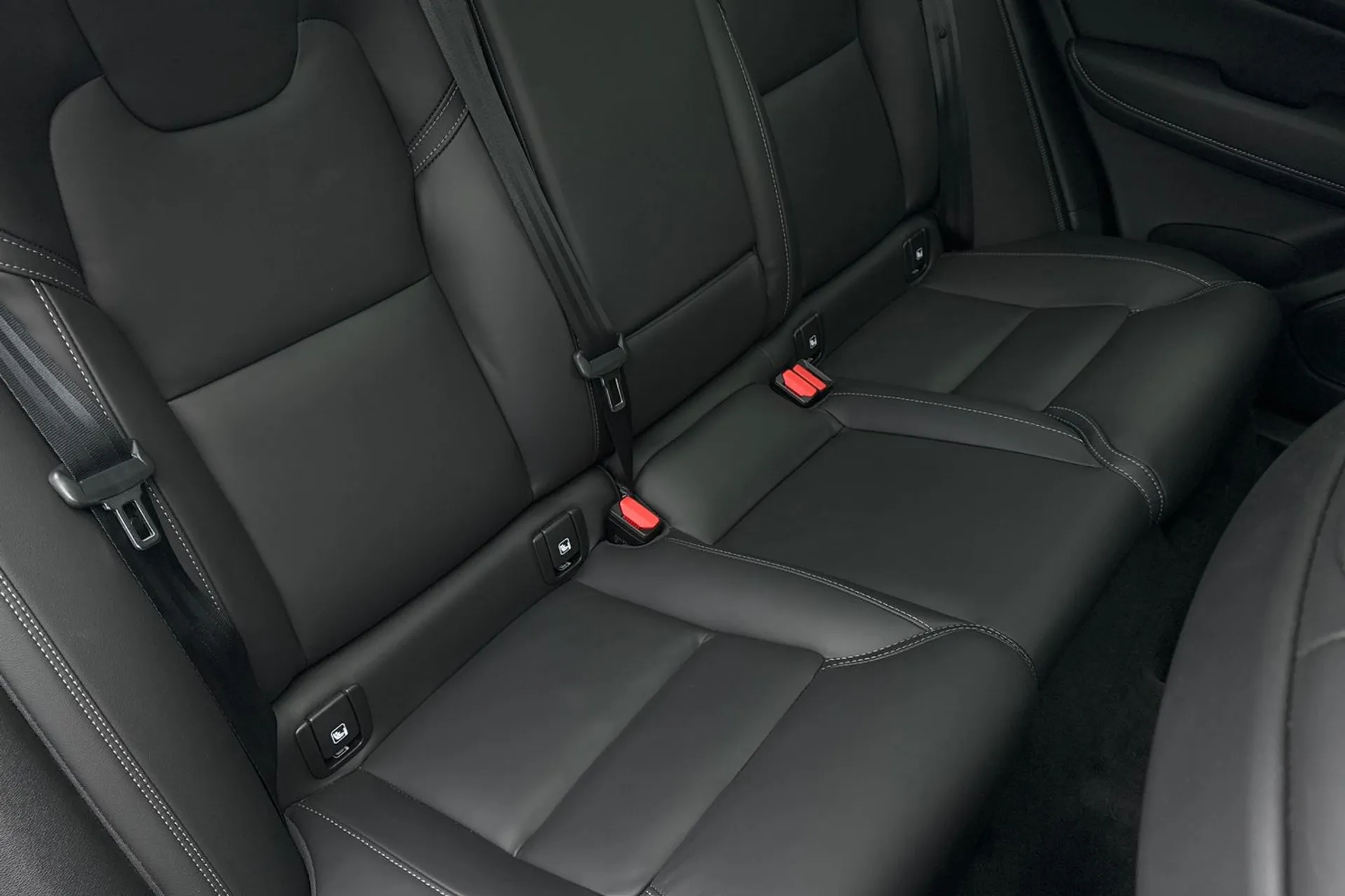 Volvo XC60 thumbnail image number 24