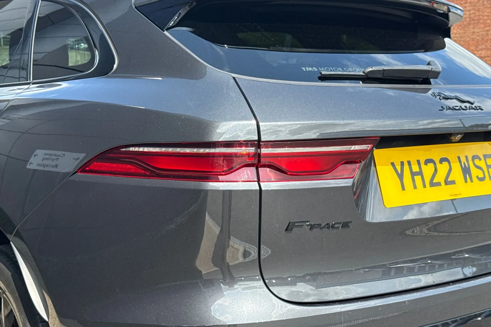 Jaguar F-PACE thumbnail image number 41