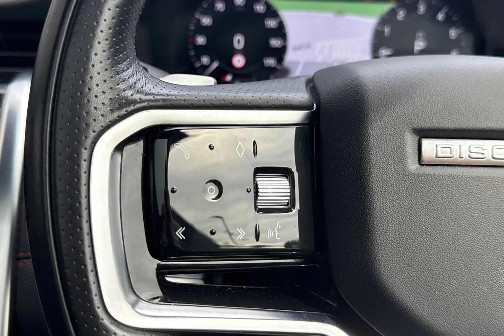 LAND ROVER DISCOVERY SPORT thumbnail image number 27