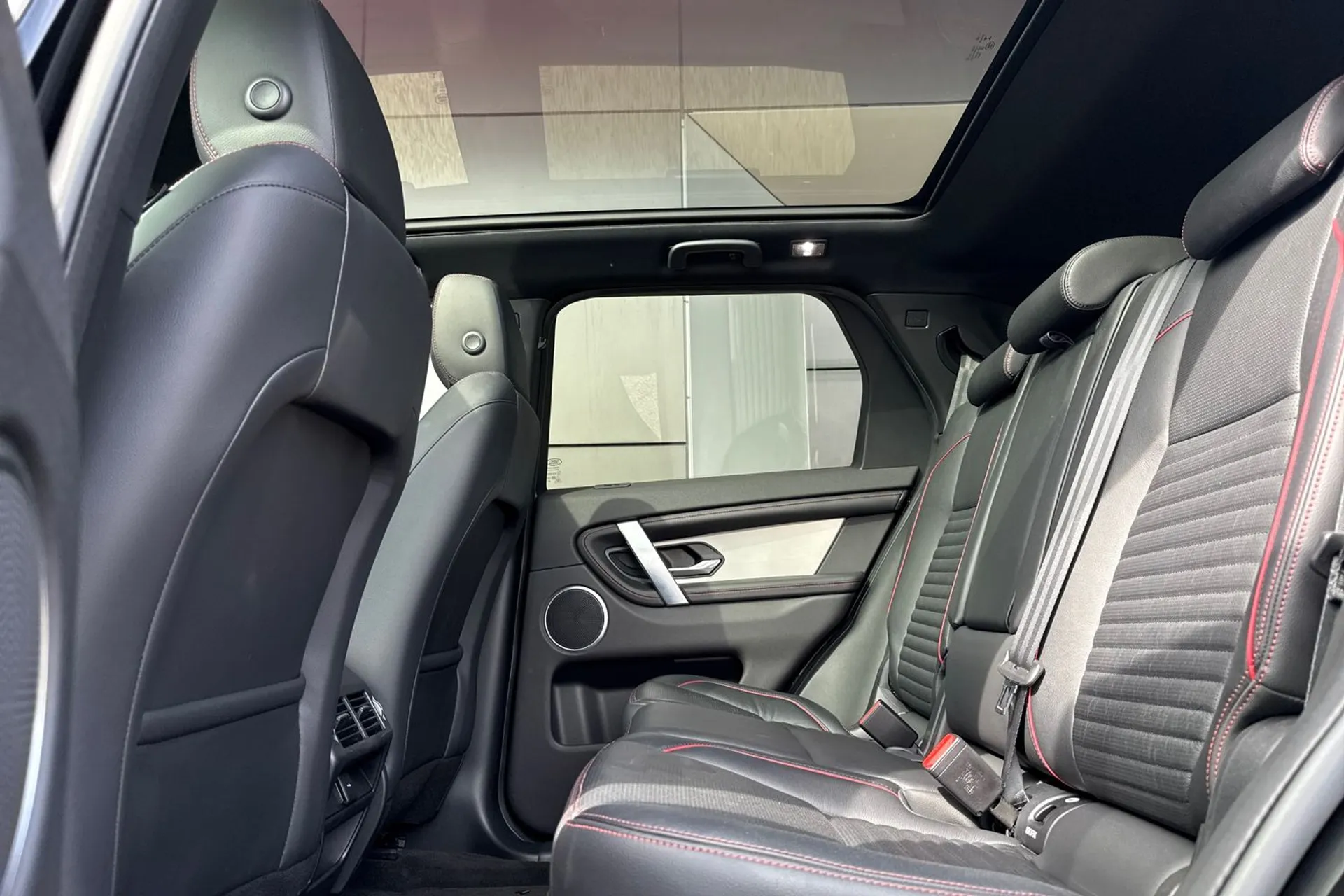 LAND ROVER DISCOVERY SPORT thumbnail image number 57