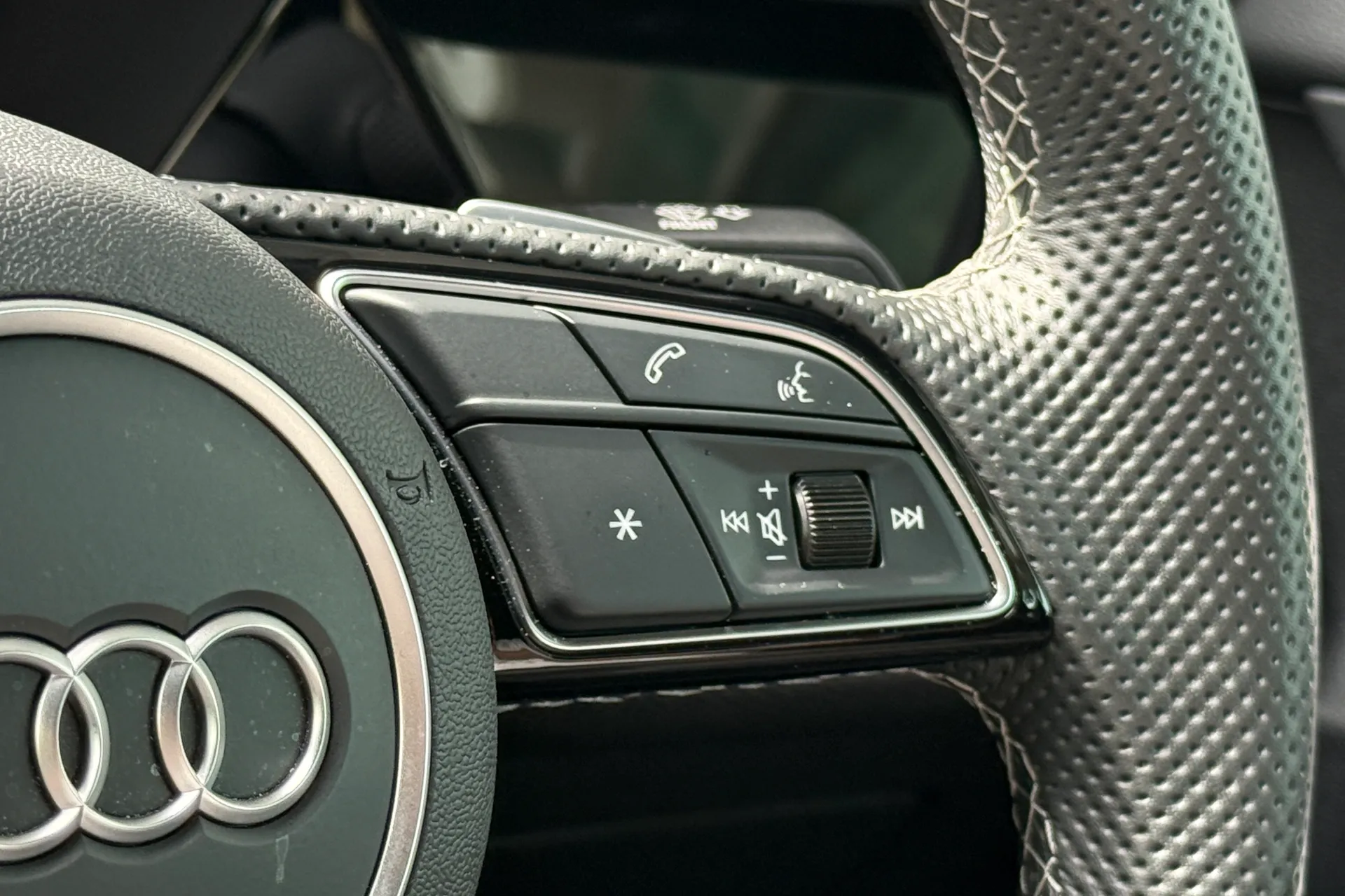 Audi A3 thumbnail image number 17