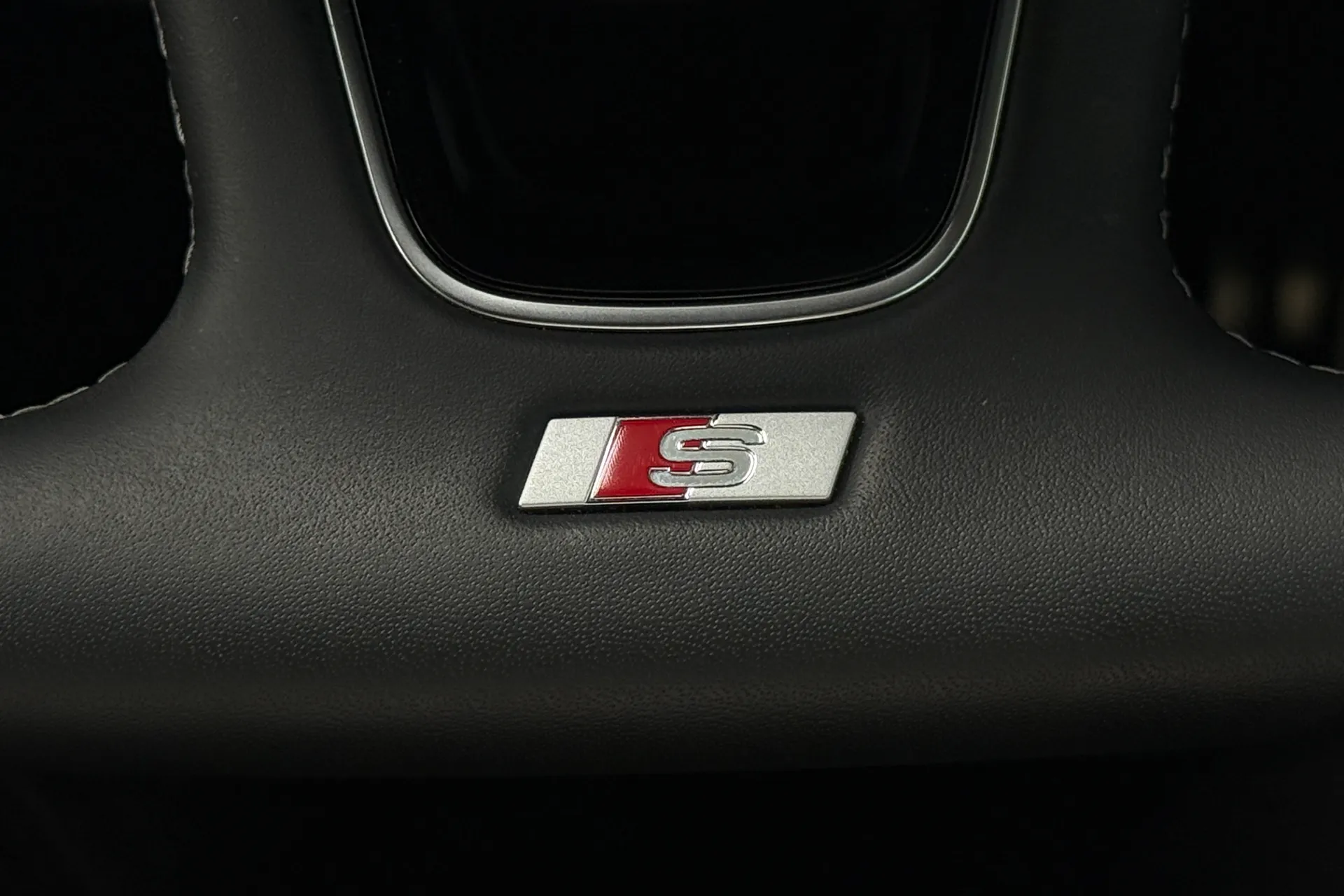 Audi A3 thumbnail image number 19