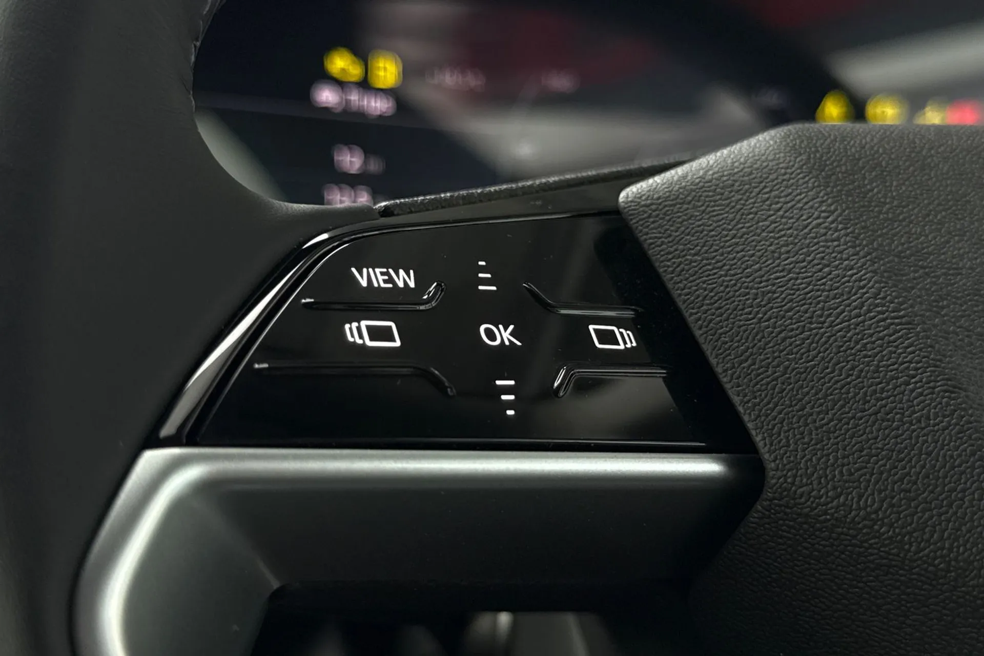 Audi Q5 thumbnail image number 35
