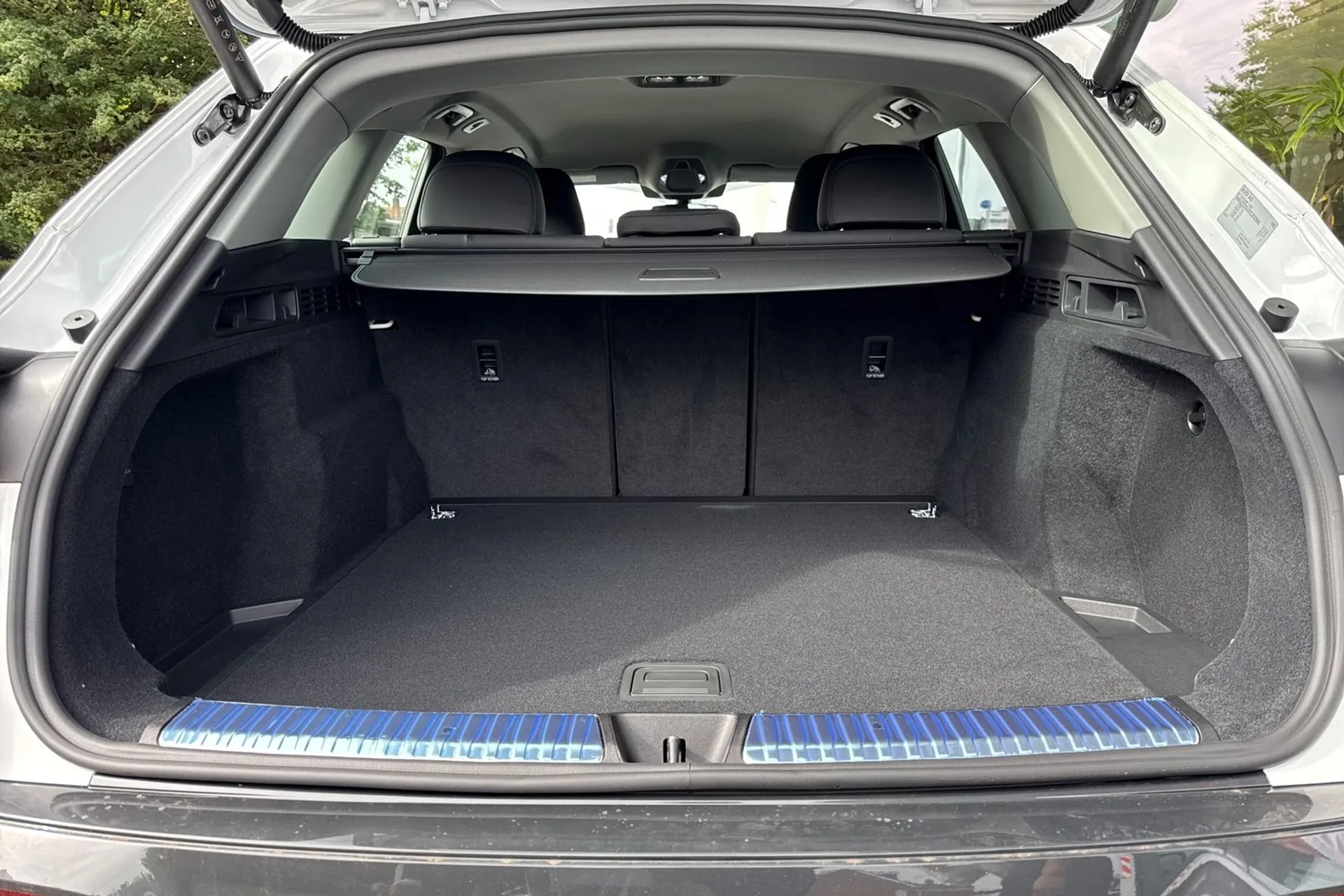 Audi Q5 thumbnail image number 18
