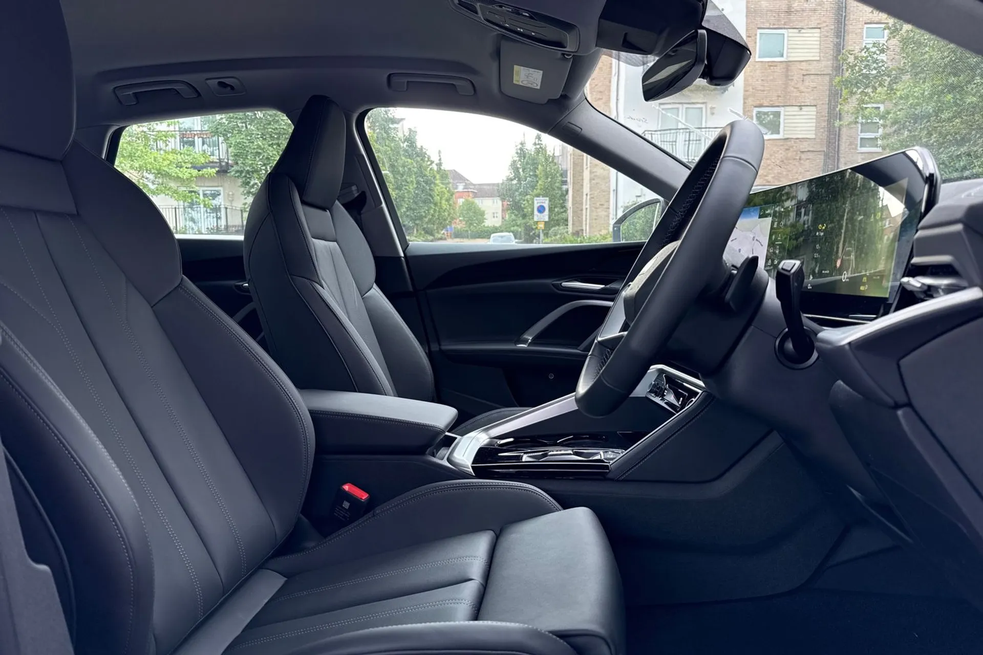 Audi Q5 thumbnail image number 24