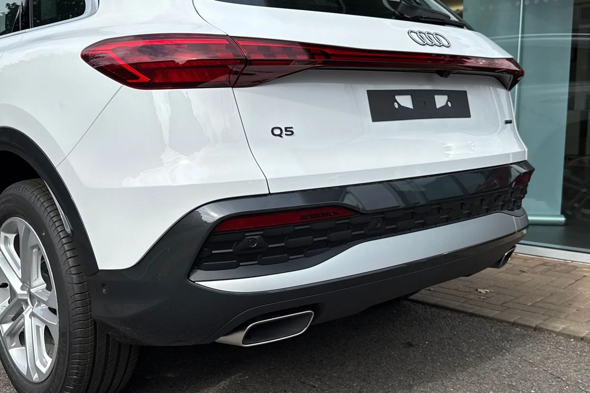 Audi Q5 thumbnail image number 16