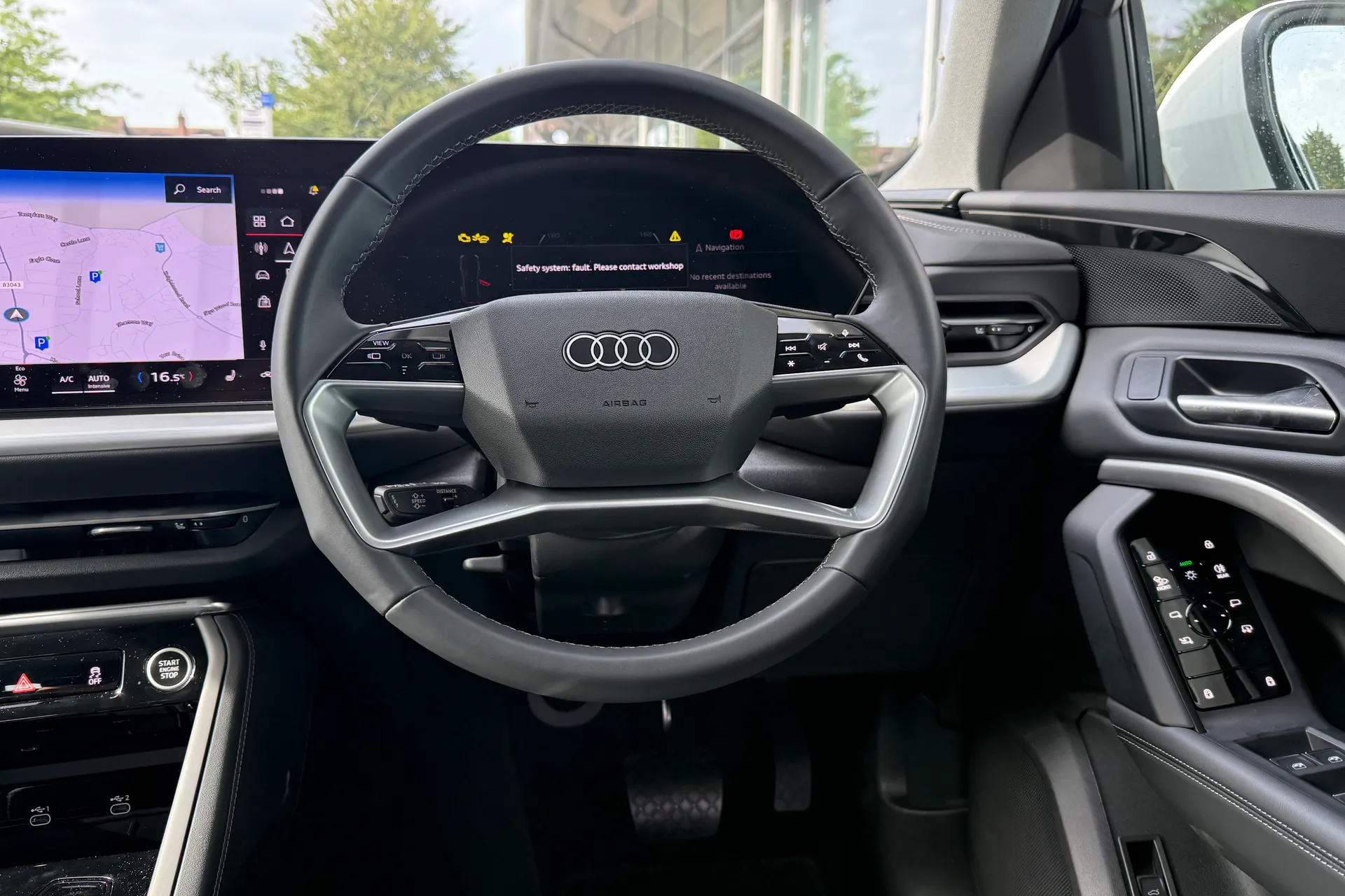 Audi Q5 thumbnail image number 28