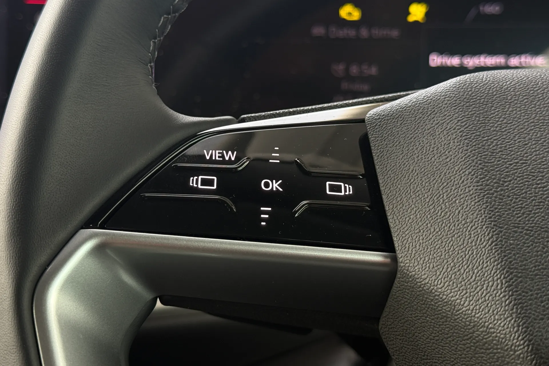 Audi Q5 thumbnail image number 13