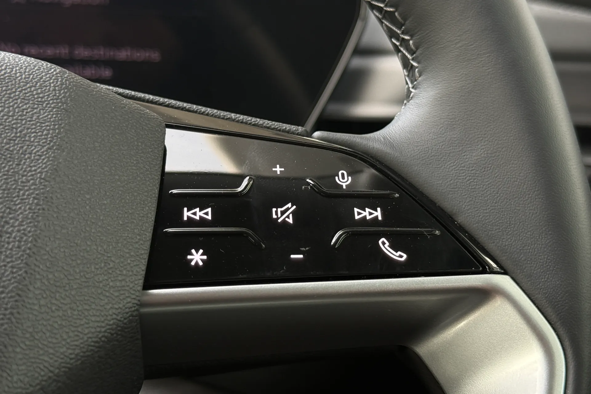 Audi Q5 thumbnail image number 12