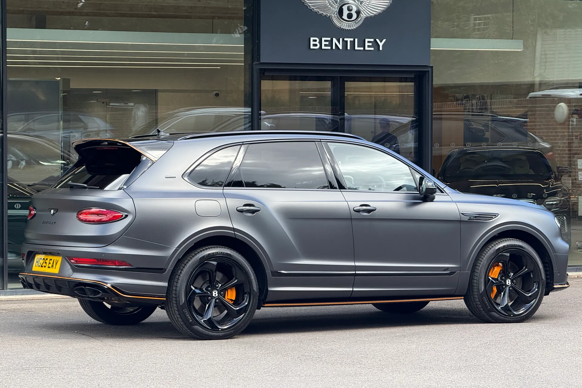 Bentley BENTAYGA thumbnail image number 11