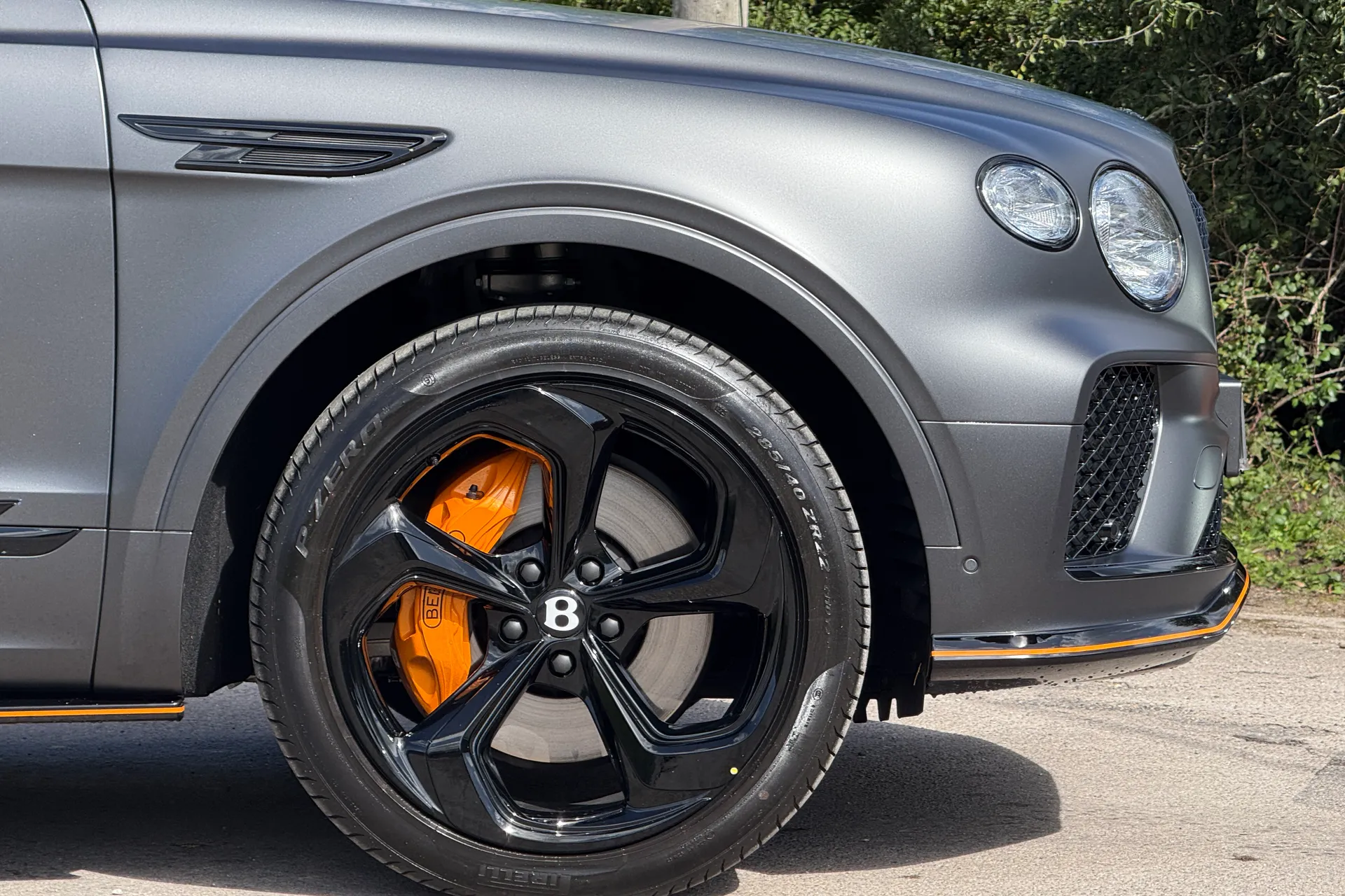 Bentley BENTAYGA thumbnail image number 23
