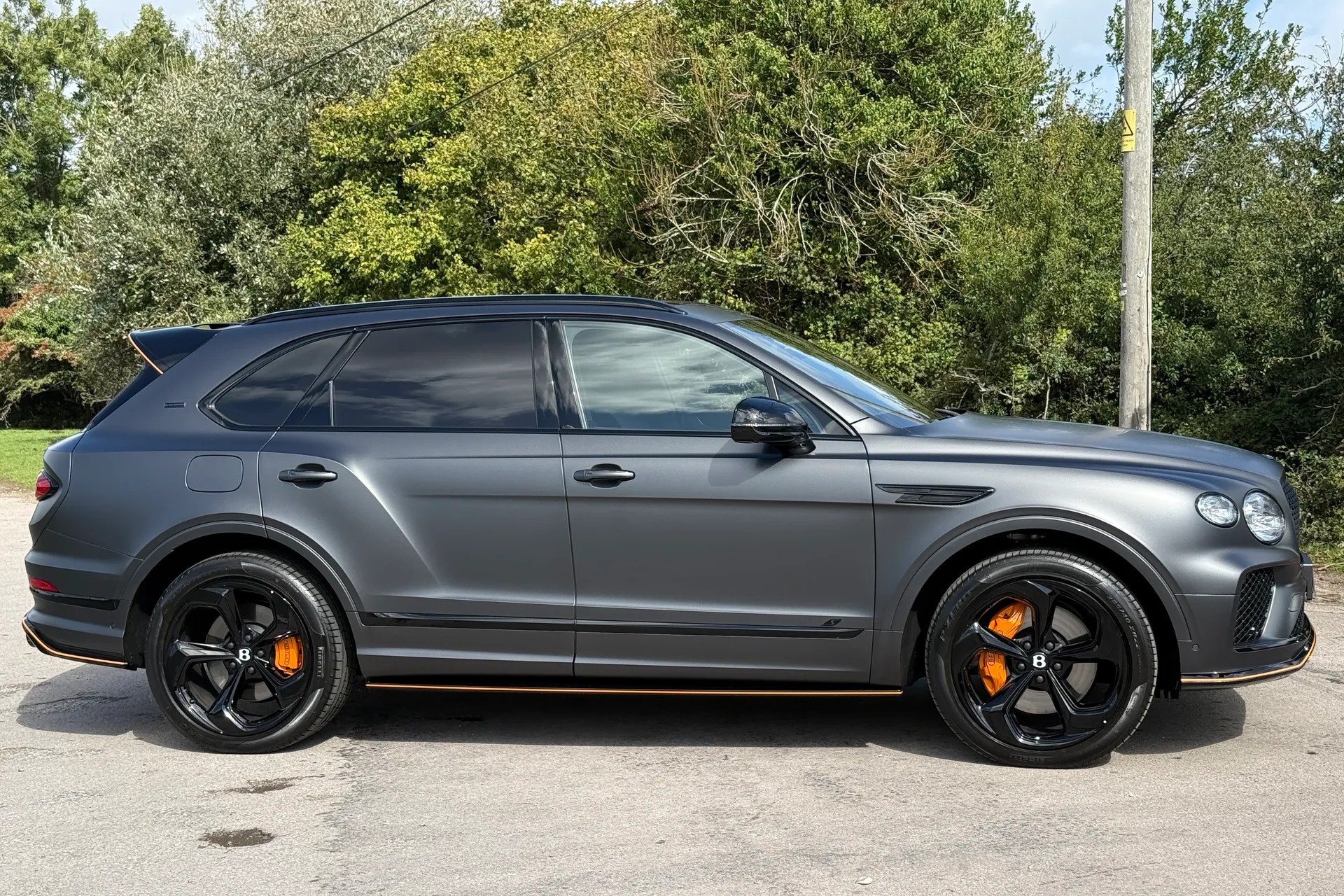 Bentley BENTAYGA thumbnail image number 22