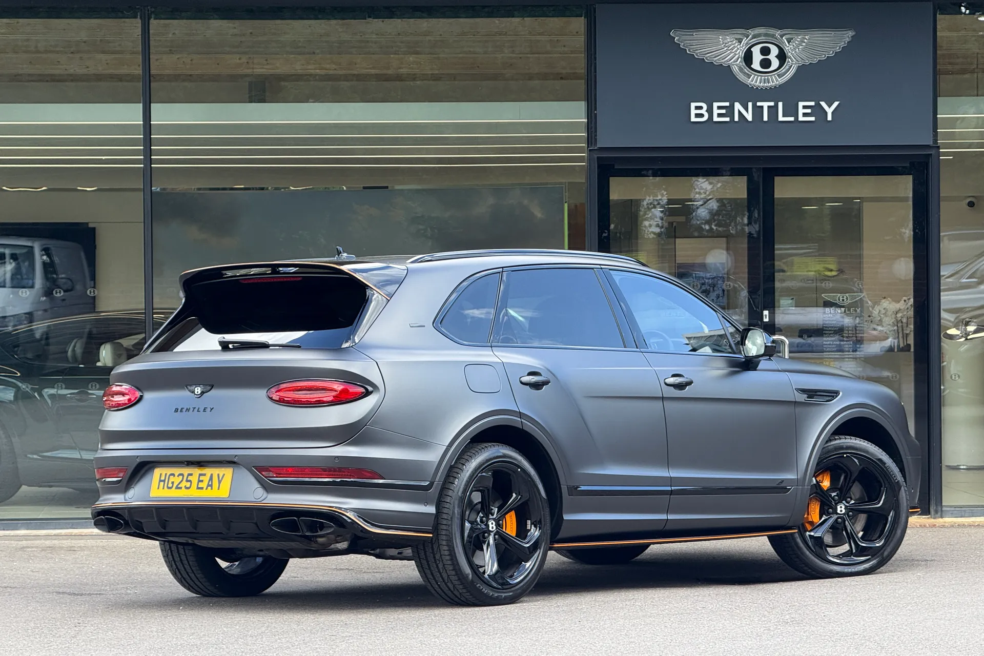 Bentley BENTAYGA thumbnail image number 17