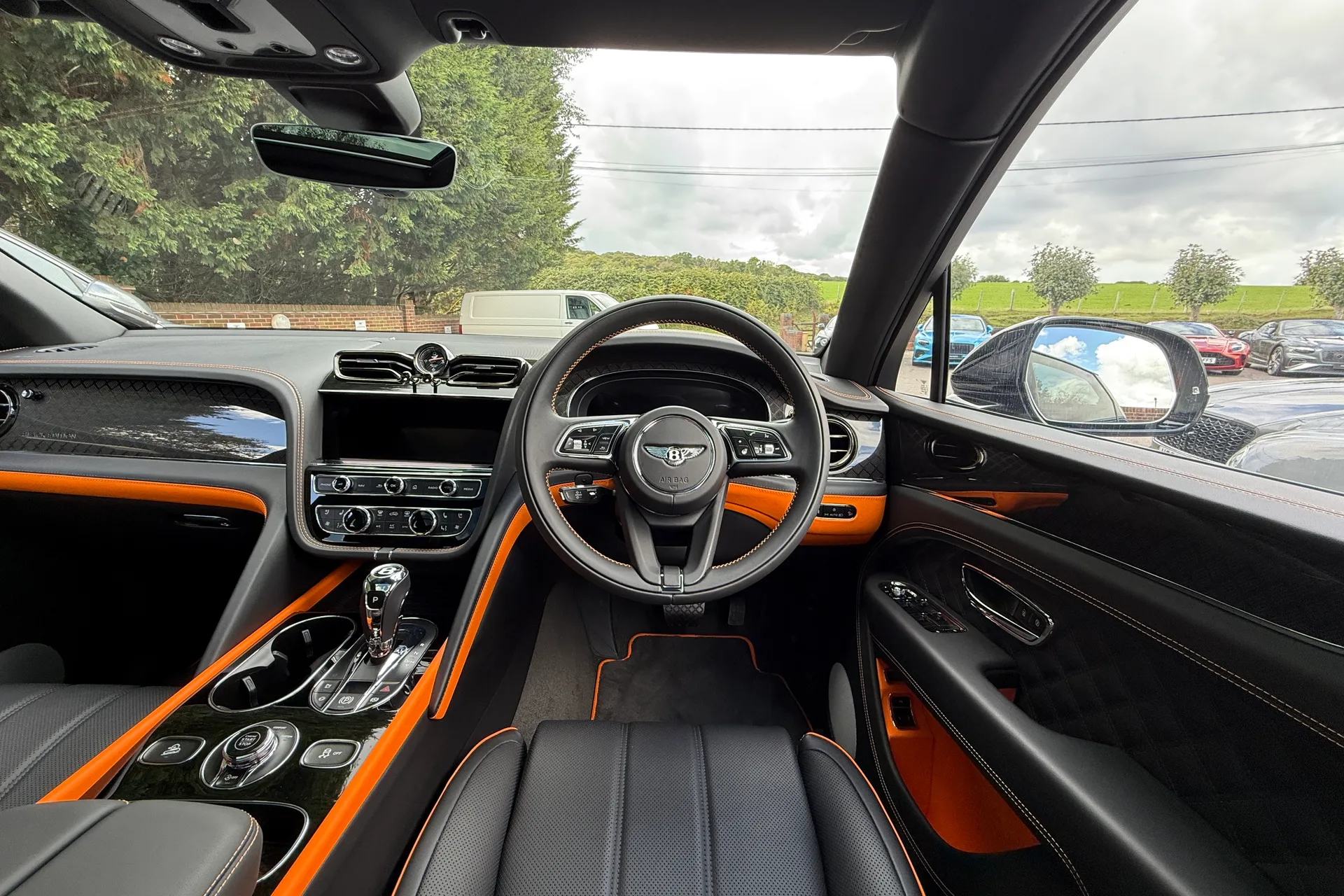 Bentley BENTAYGA thumbnail image number 45