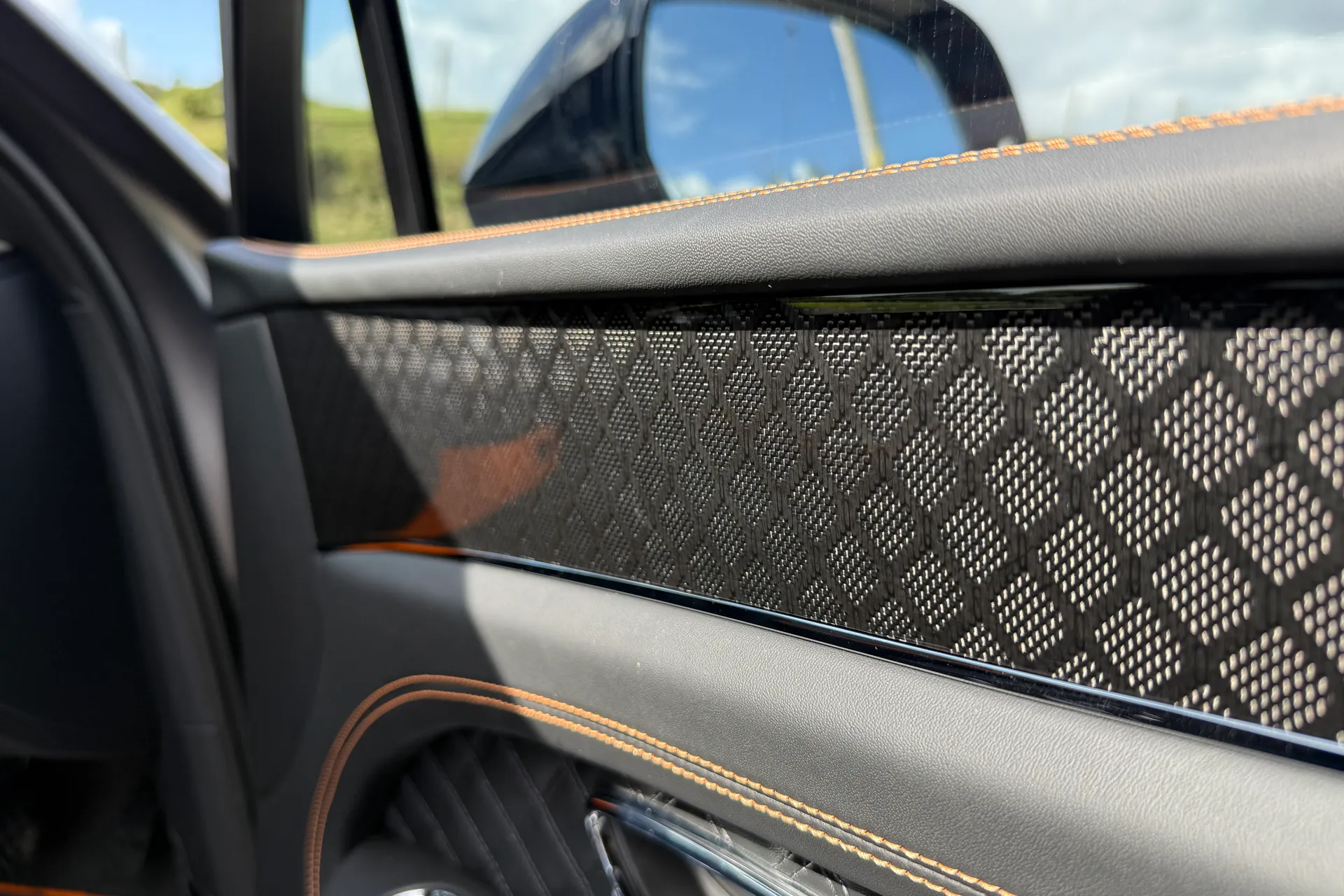 Bentley BENTAYGA thumbnail image number 30