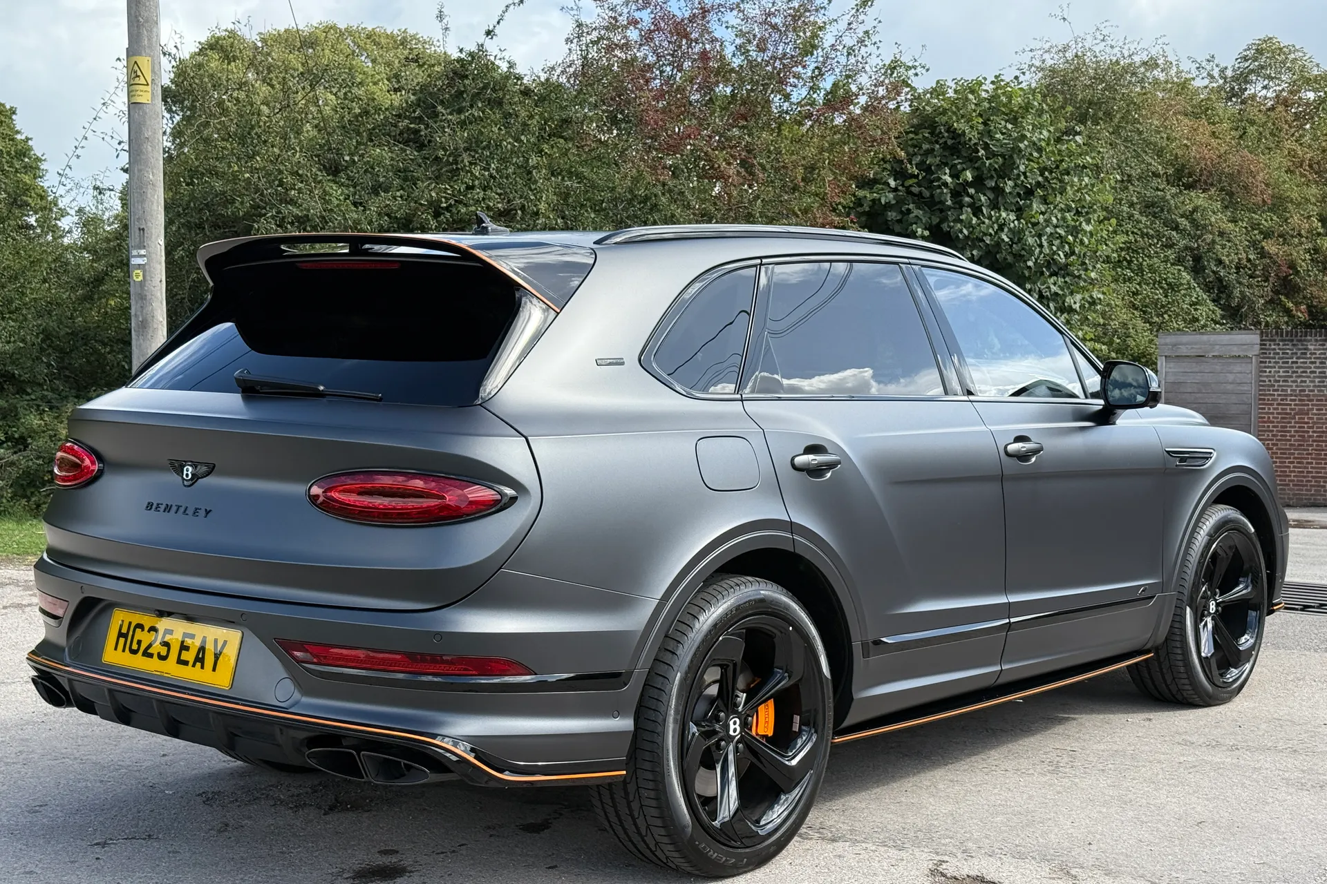 Bentley BENTAYGA thumbnail image number 24