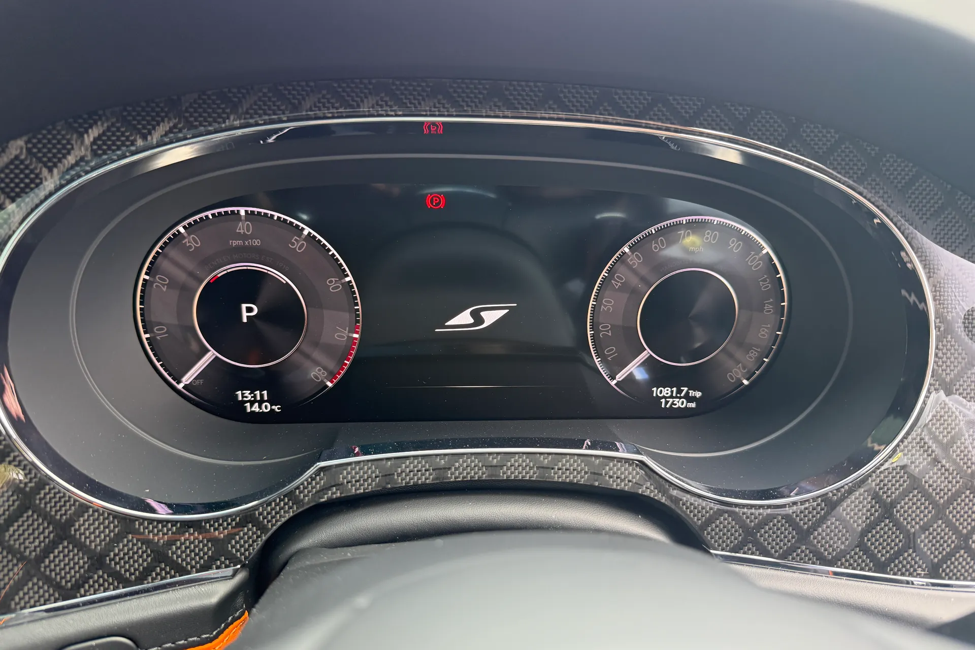 Bentley BENTAYGA thumbnail image number 43