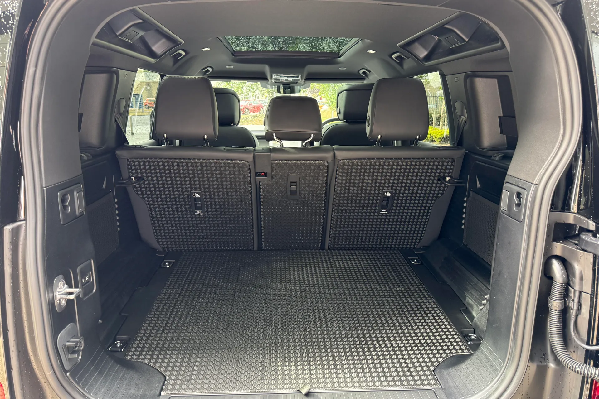 LAND ROVER DEFENDER thumbnail image number 40