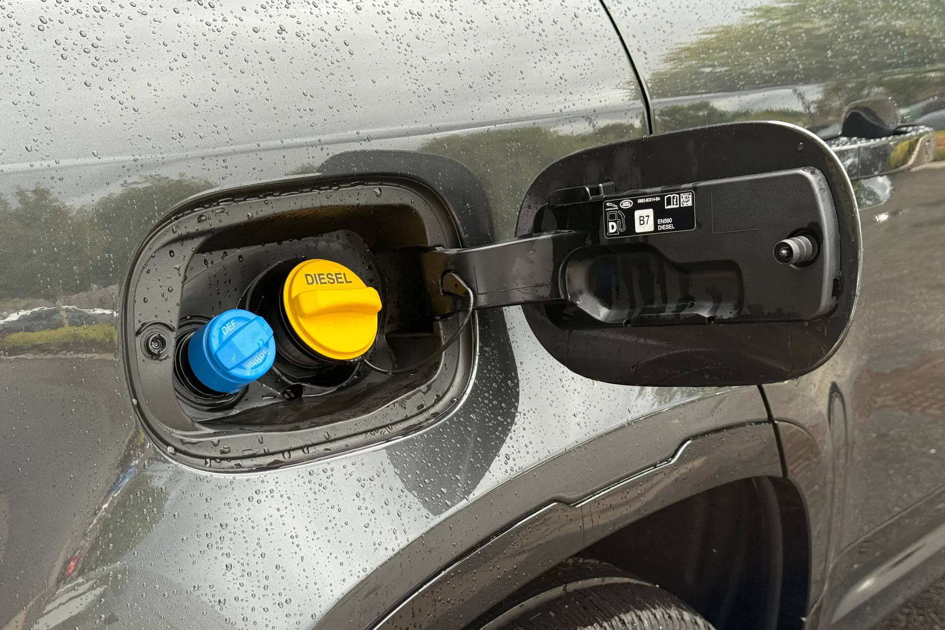 LAND ROVER DEFENDER thumbnail image number 39