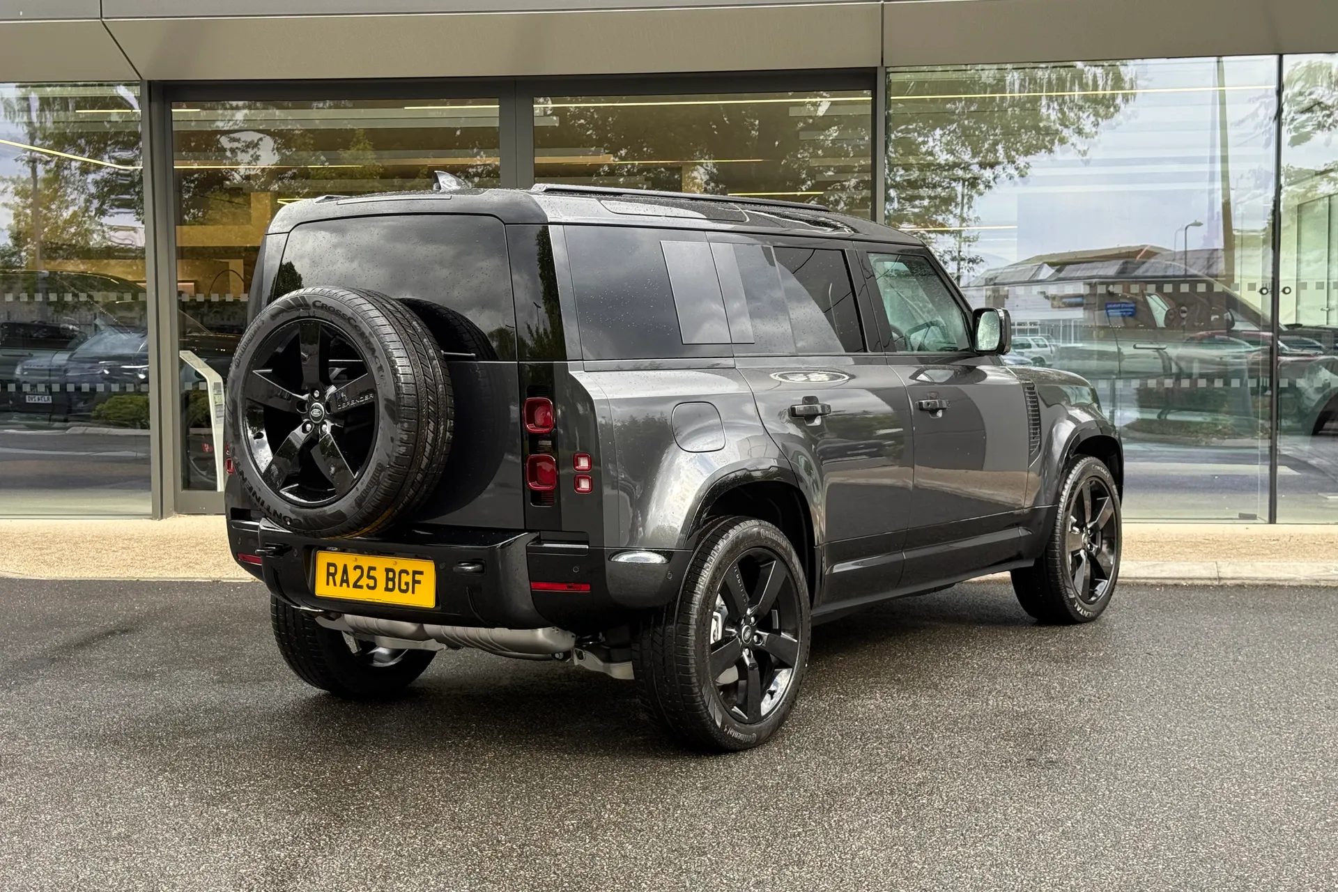 LAND ROVER DEFENDER thumbnail image number 7