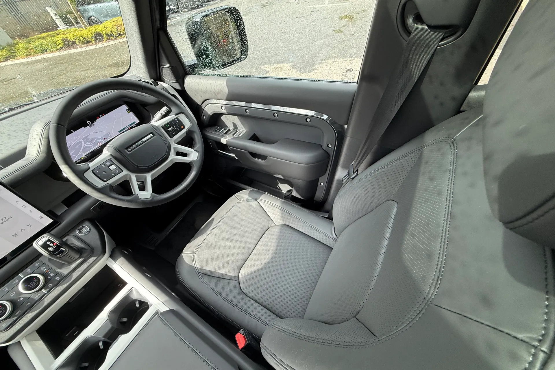 LAND ROVER DEFENDER thumbnail image number 13