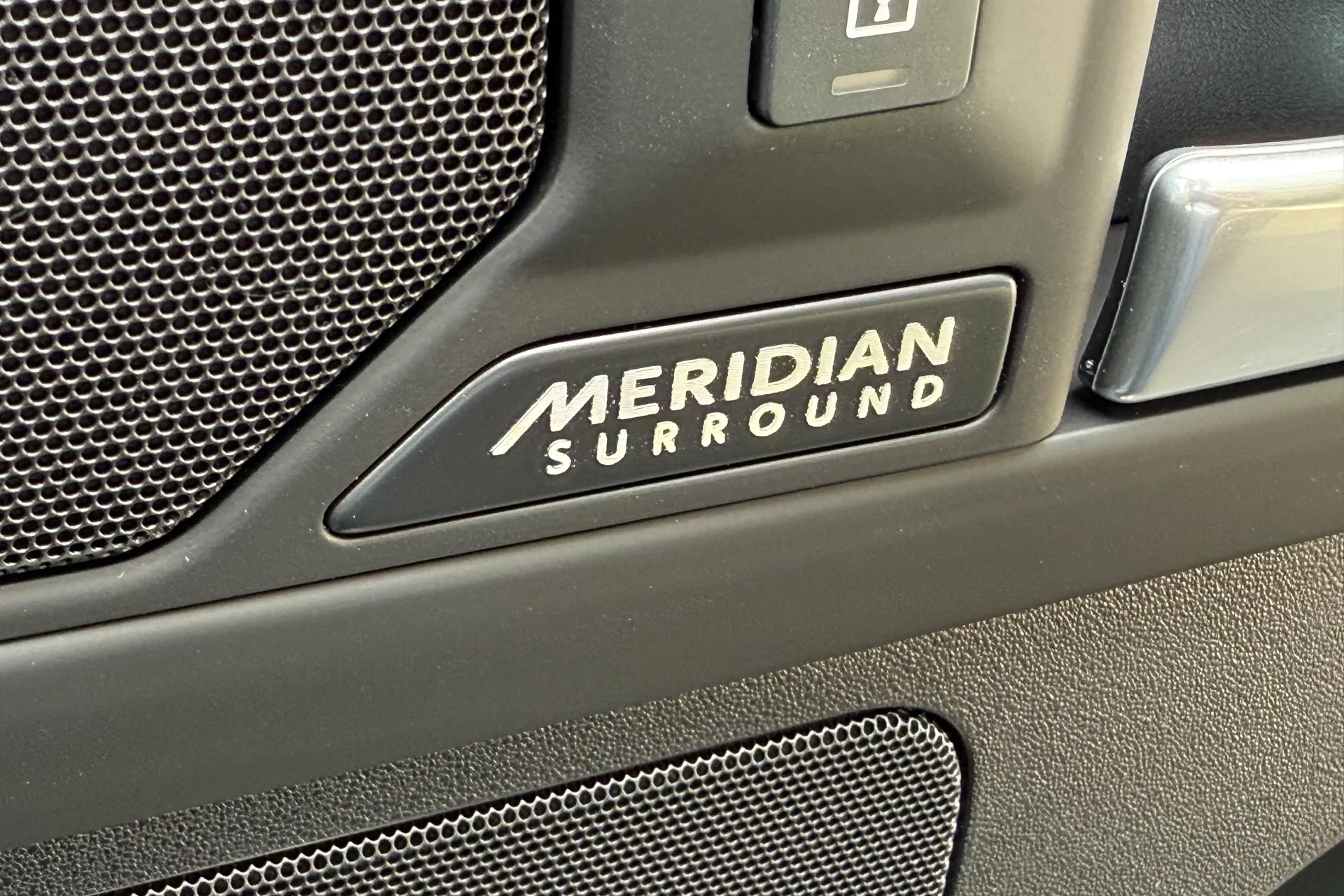 LAND ROVER DEFENDER thumbnail image number 22