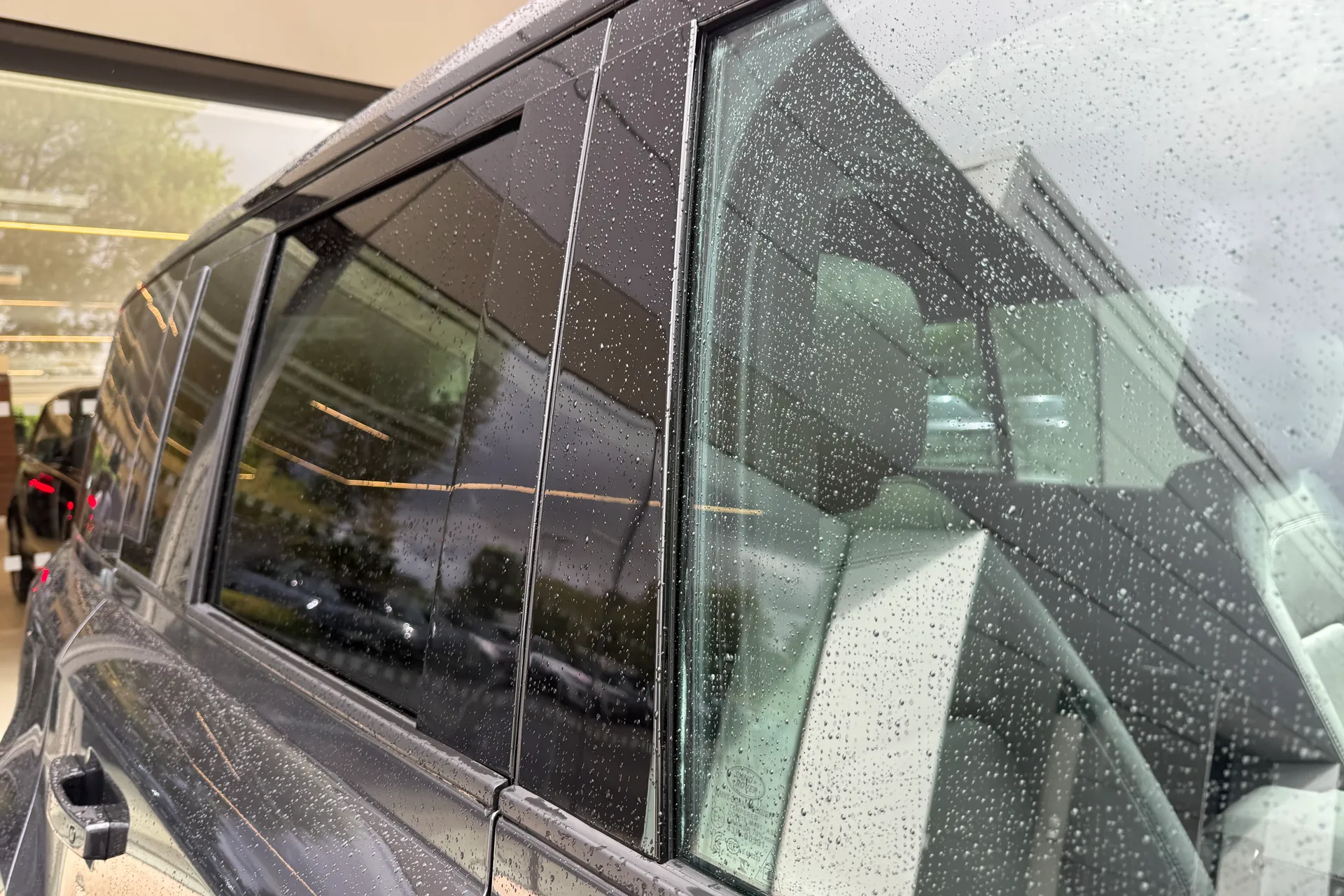 LAND ROVER DEFENDER thumbnail image number 25