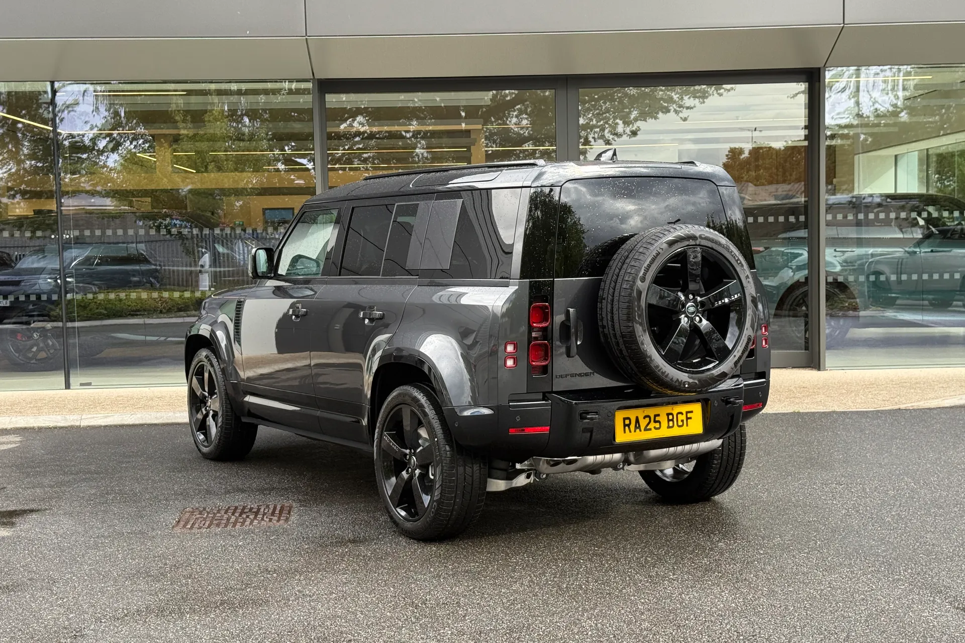 LAND ROVER DEFENDER thumbnail image number 58