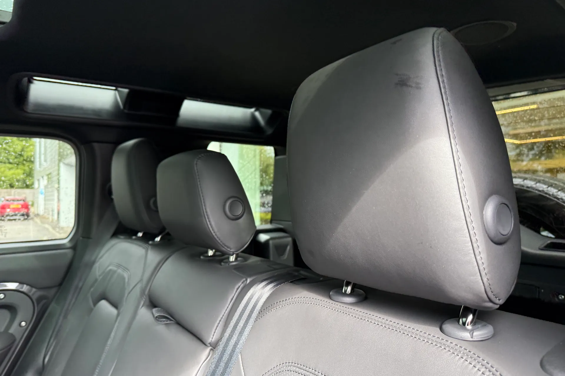 LAND ROVER DEFENDER thumbnail image number 49