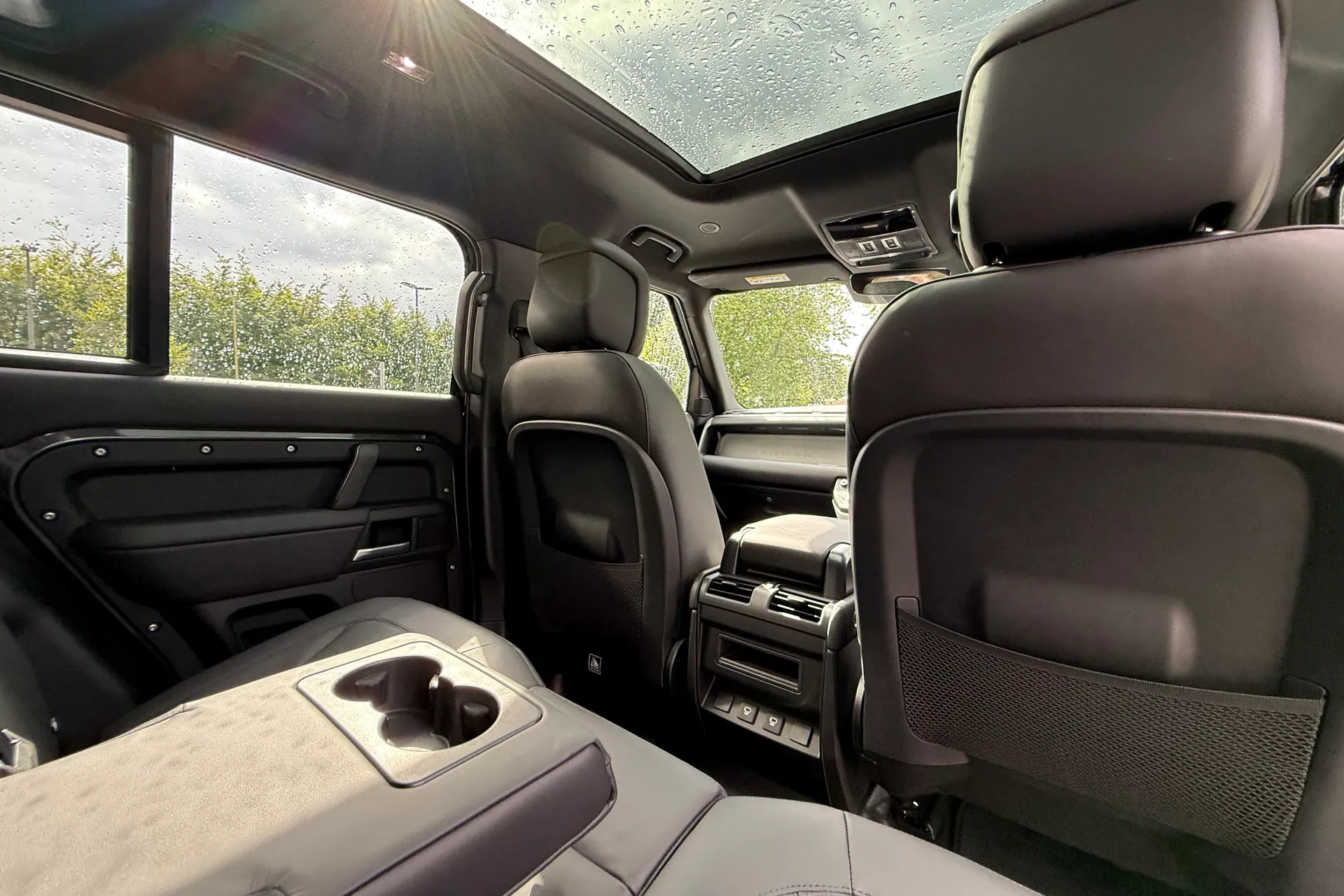 LAND ROVER DEFENDER thumbnail image number 43