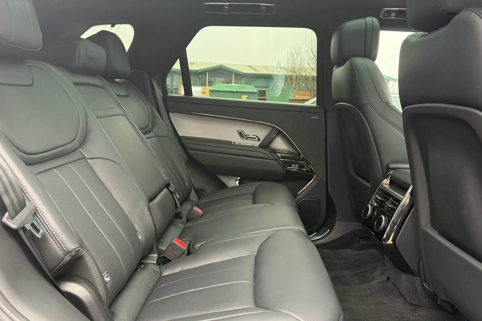 LAND ROVER RANGE ROVER SPORT thumbnail image number 26