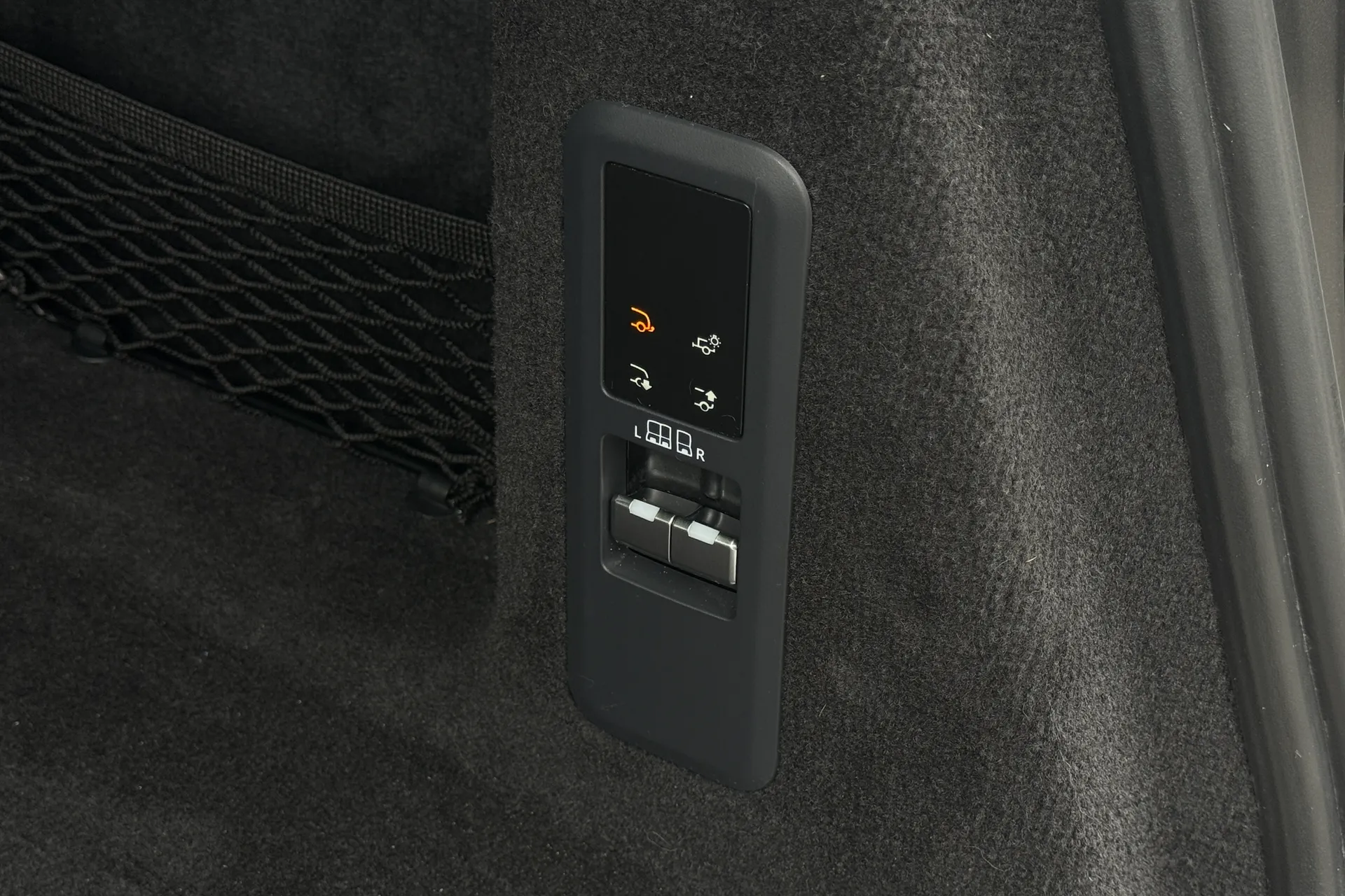 LAND ROVER RANGE ROVER SPORT thumbnail image number 30