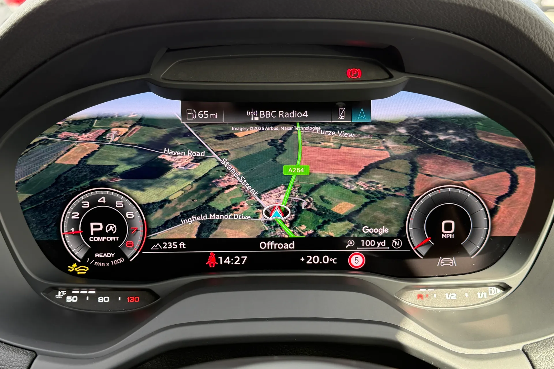 Audi Q2 thumbnail image number 13