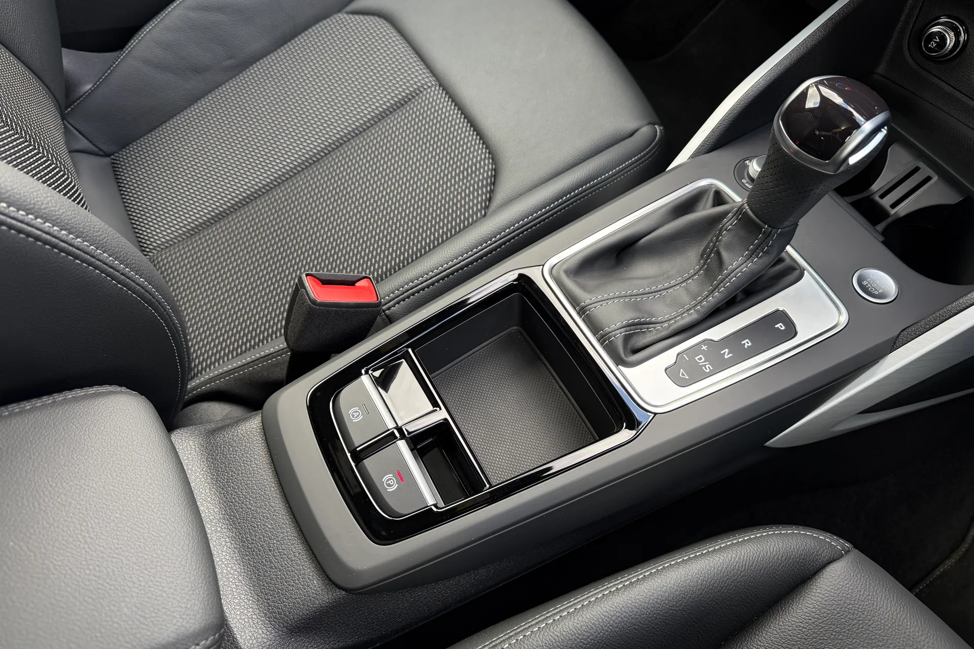 Audi Q2 thumbnail image number 44