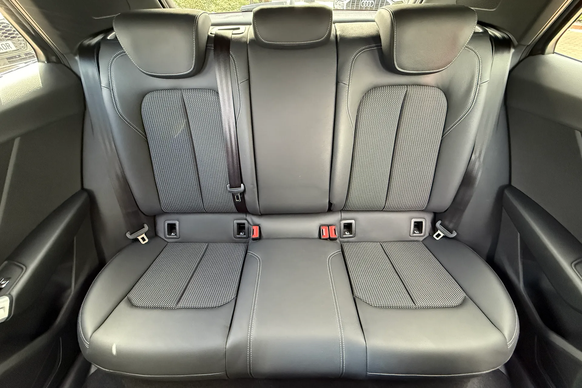 Audi Q2 thumbnail image number 42