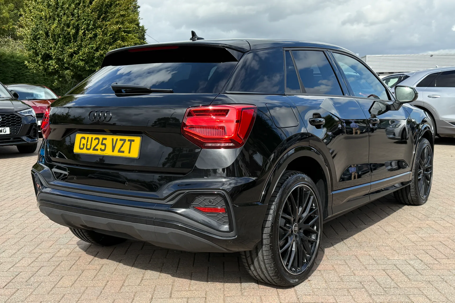 Audi Q2 thumbnail image number 32