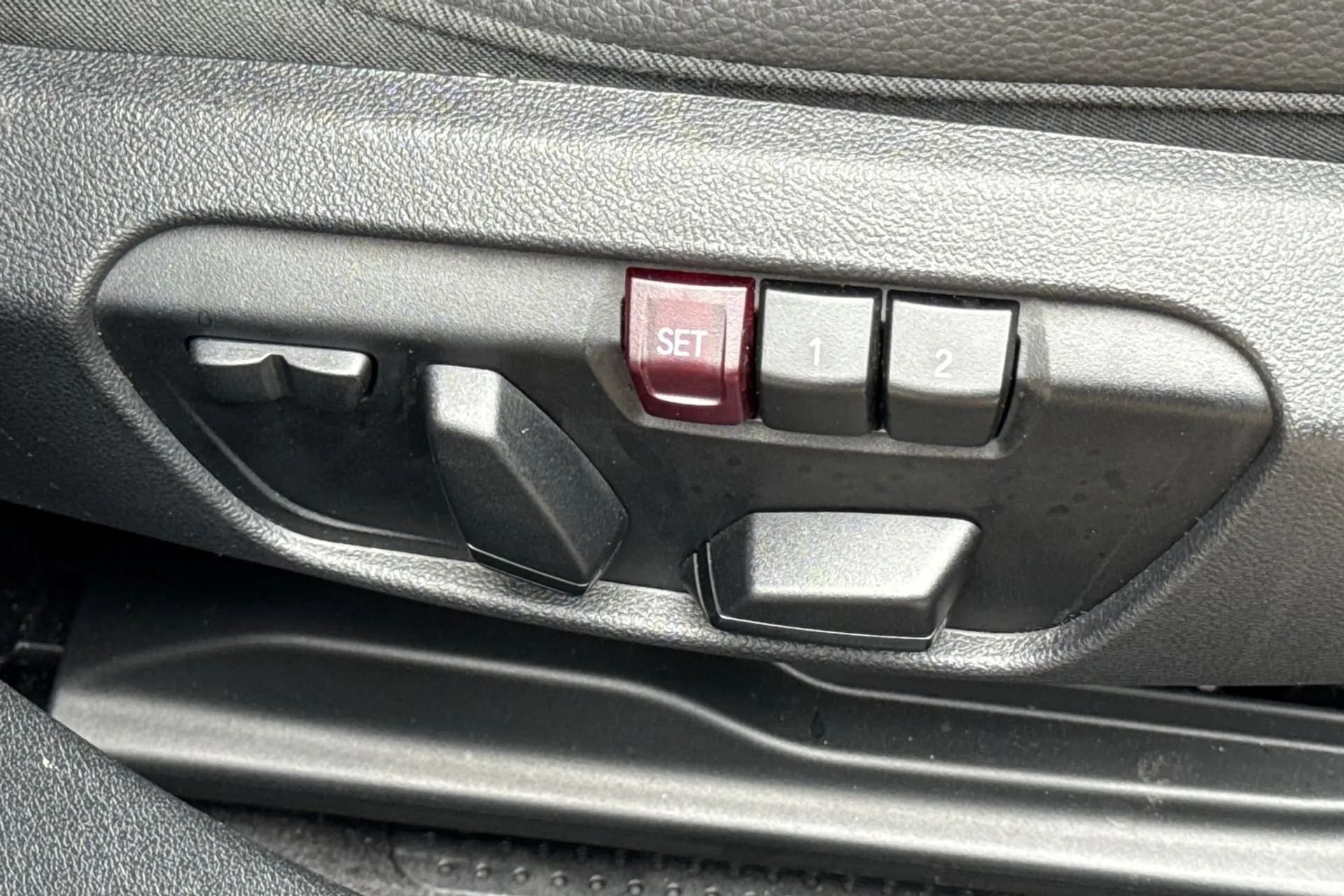 BMW 1 SERIES thumbnail image number 49