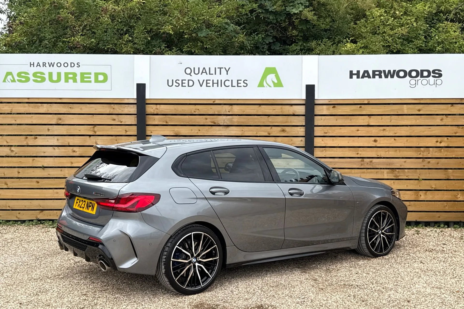 BMW 1 SERIES thumbnail image number 8