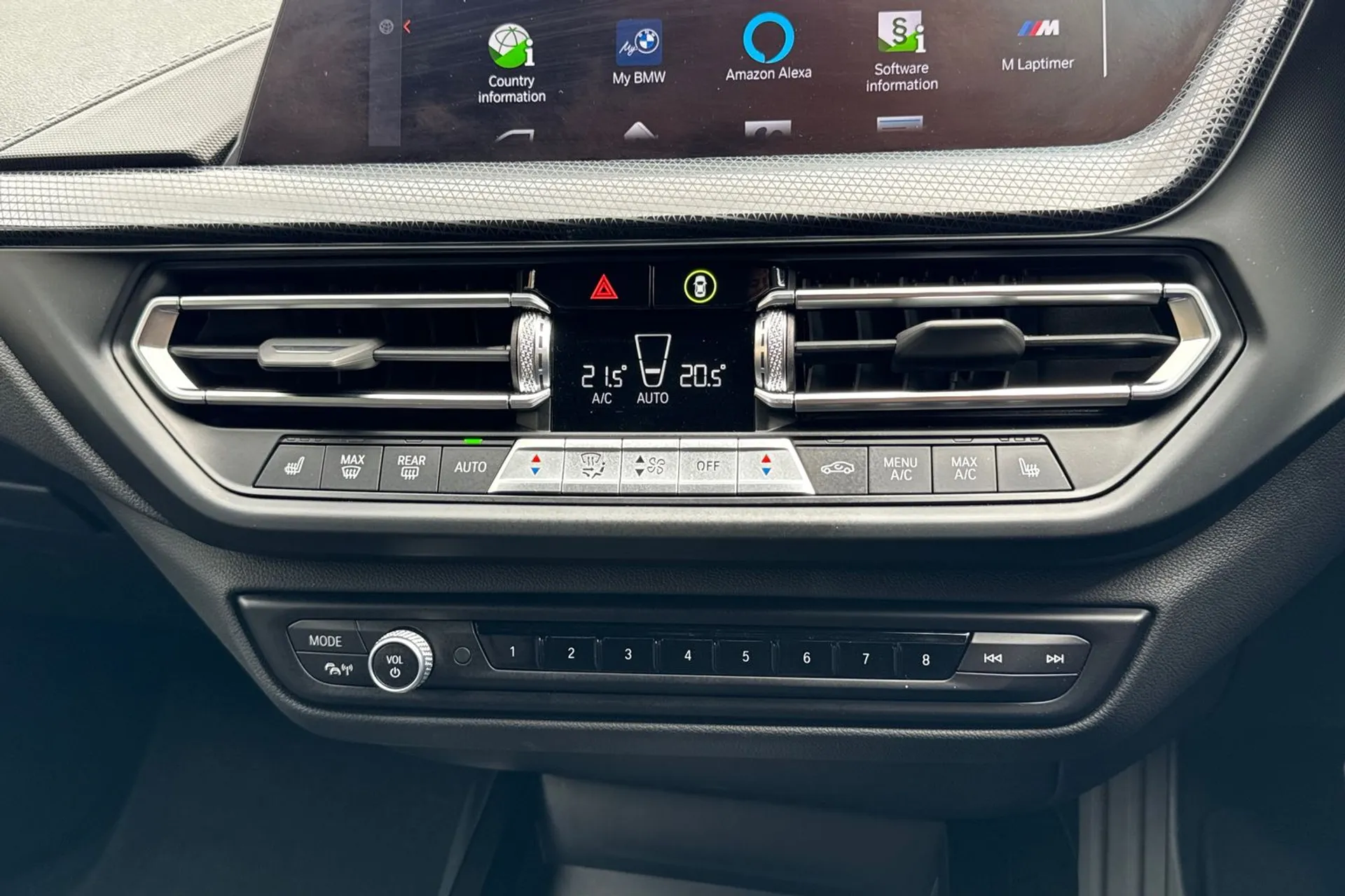 BMW 1 SERIES thumbnail image number 40