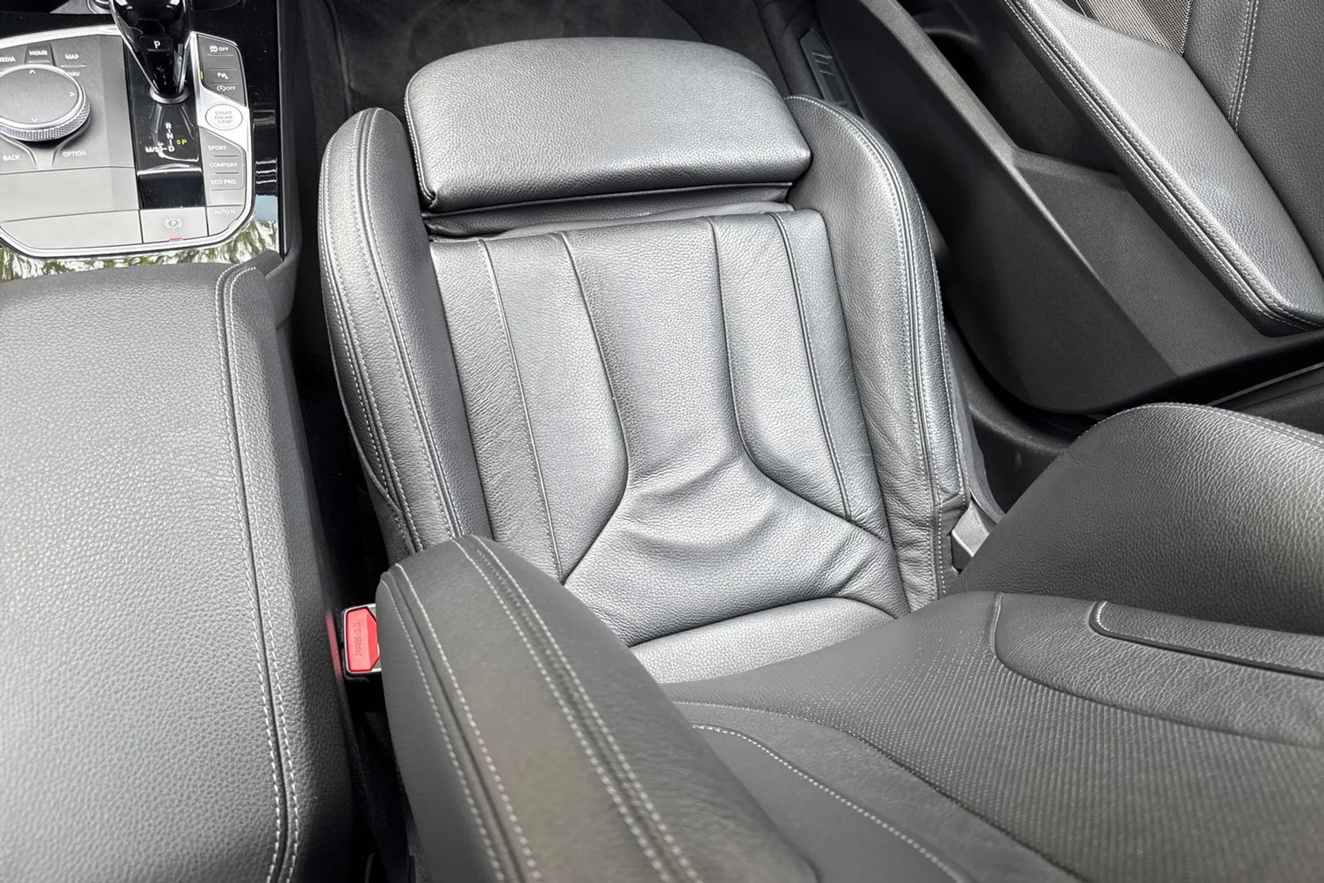 BMW 1 SERIES thumbnail image number 35