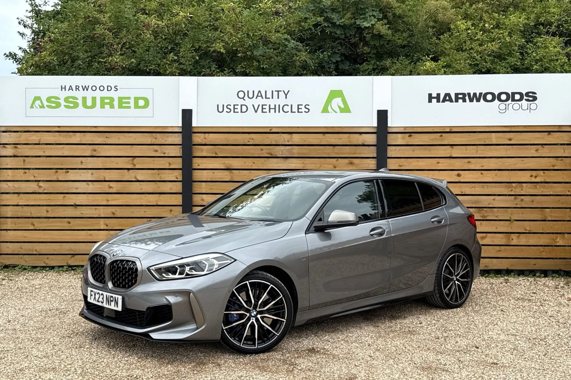 BMW 1 SERIES thumbnail image number 12