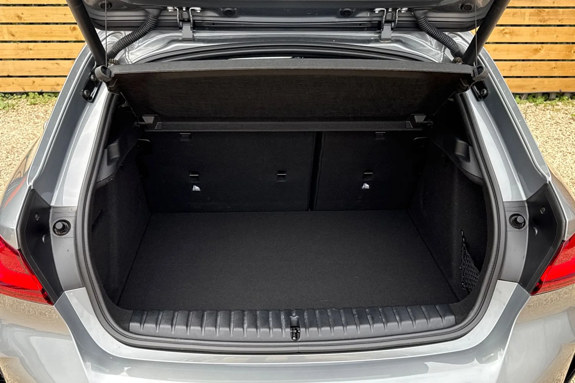 BMW 1 SERIES thumbnail image number 21