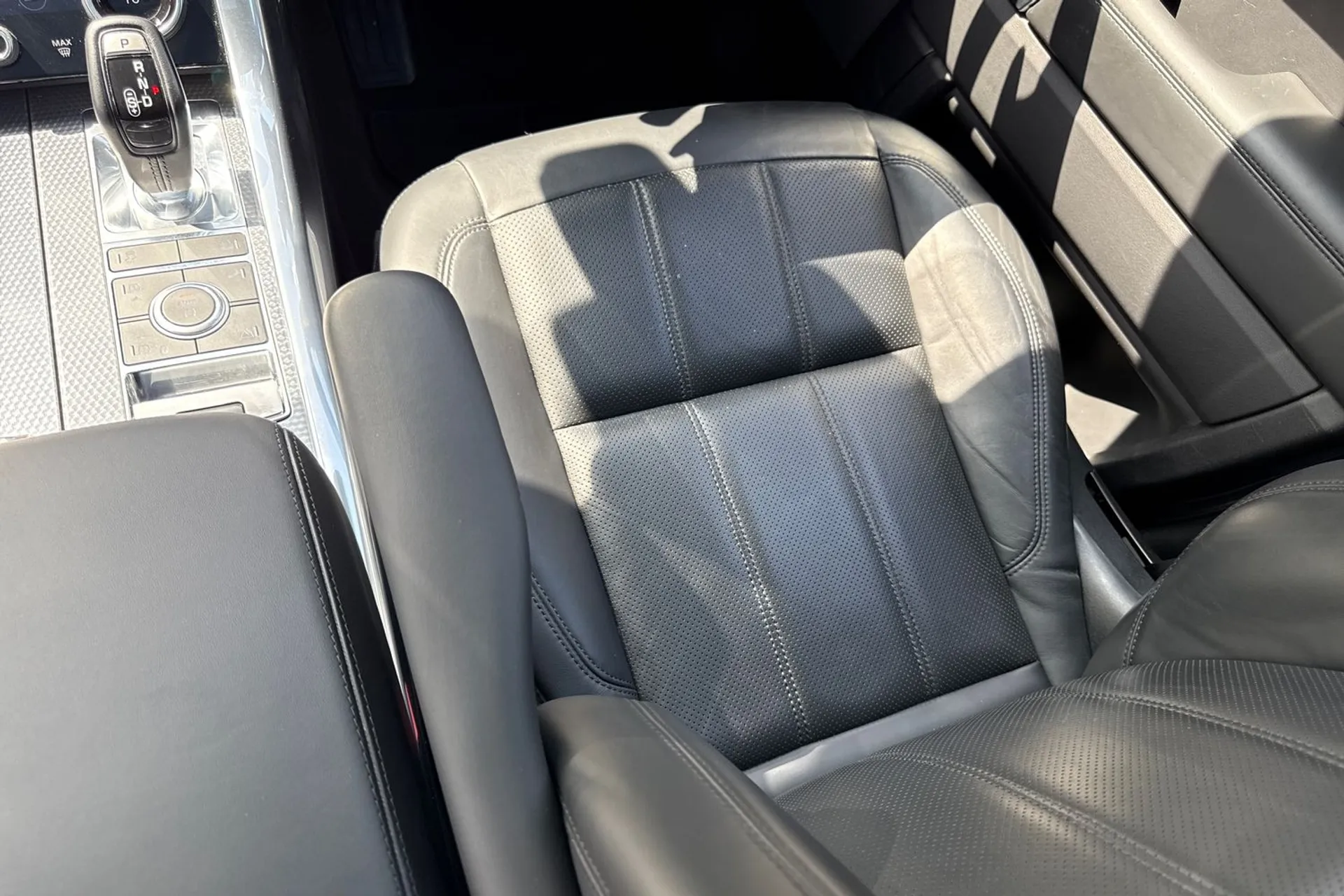 LAND ROVER RANGE ROVER SPORT thumbnail image number 36